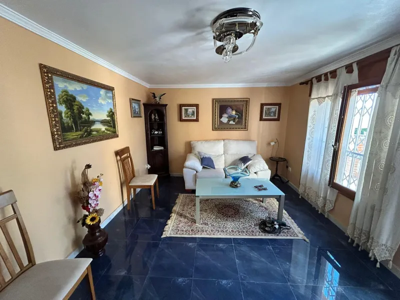 🏡 Independent chalet with private pool and large plot — La Nucía, Alicante