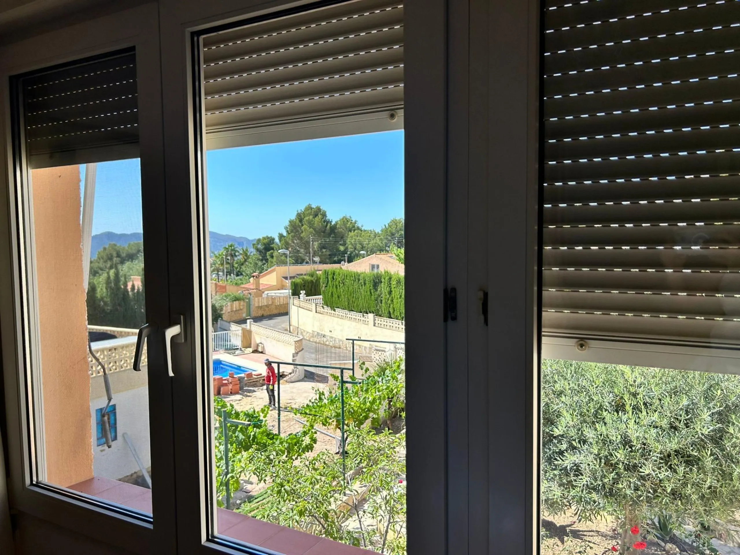 🏡 Independent chalet with private pool and large plot — La Nucía, Alicante