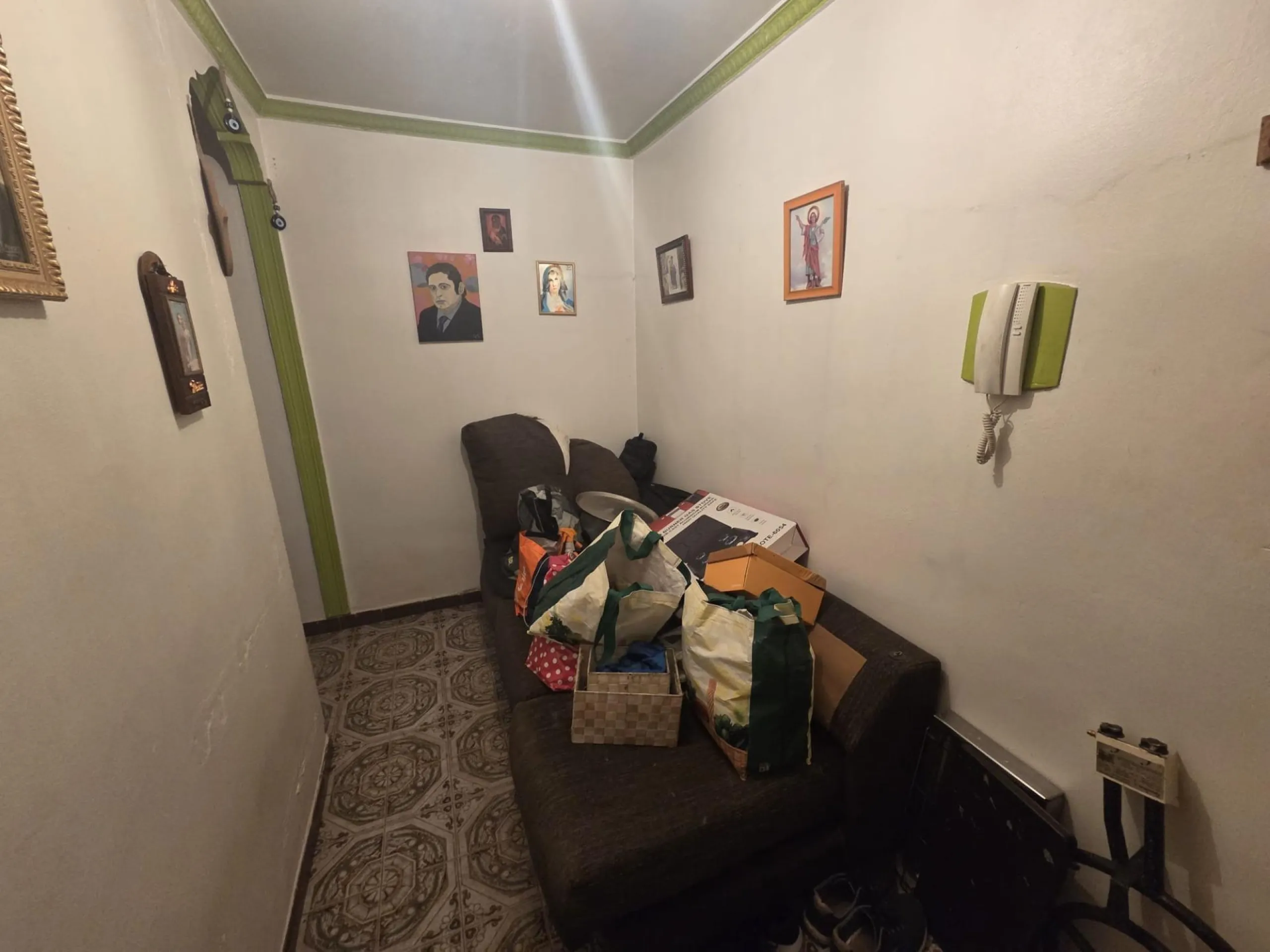 PISO EN VIRGEN DEL REMEDIO PLAZA DE LA CRUZ 4º CON ASCENSOR - 3 HABITACIONES 1 BAÑO