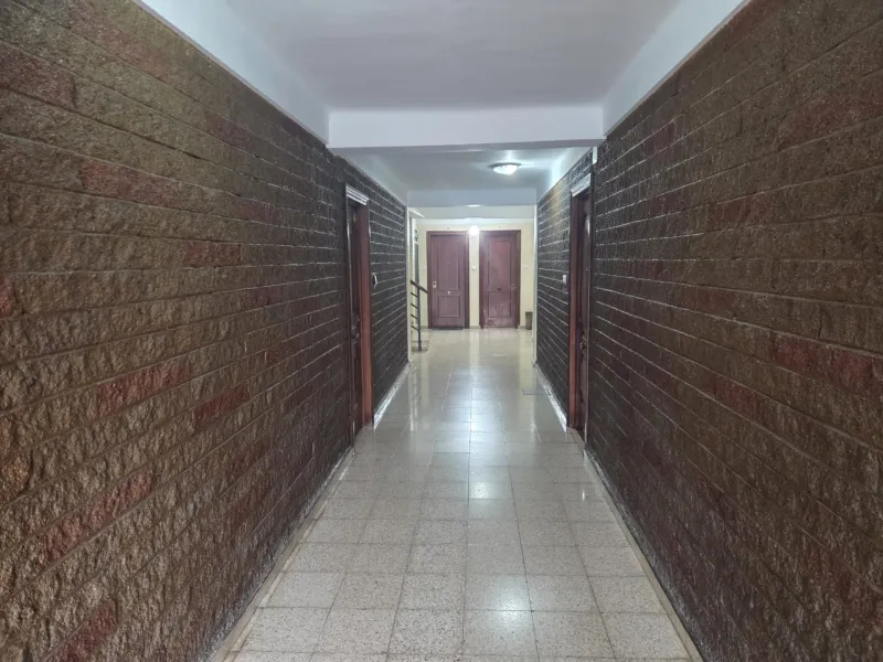 PISO EN VIRGEN DEL REMEDIO PLAZA DE LA CRUZ 4º CON ASCENSOR - 3 HABITACIONES 1 BAÑO