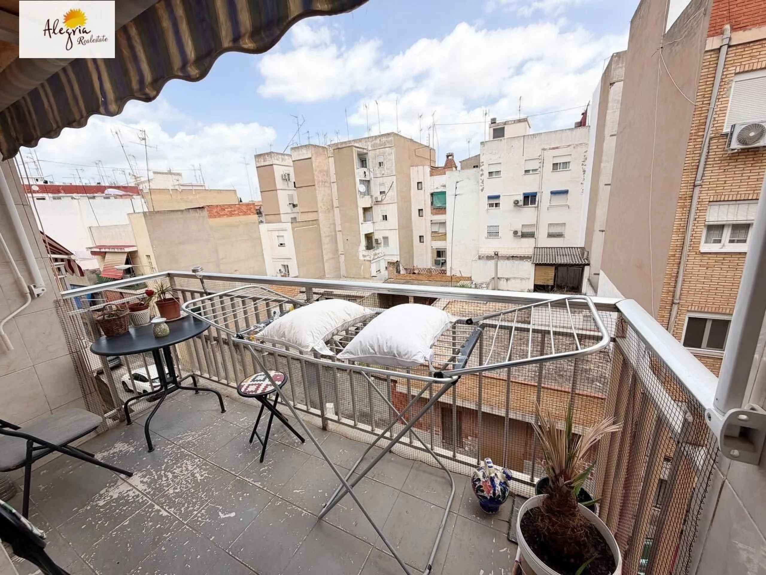 🏡 Bright Apartment for Sale | Manises, Valencia