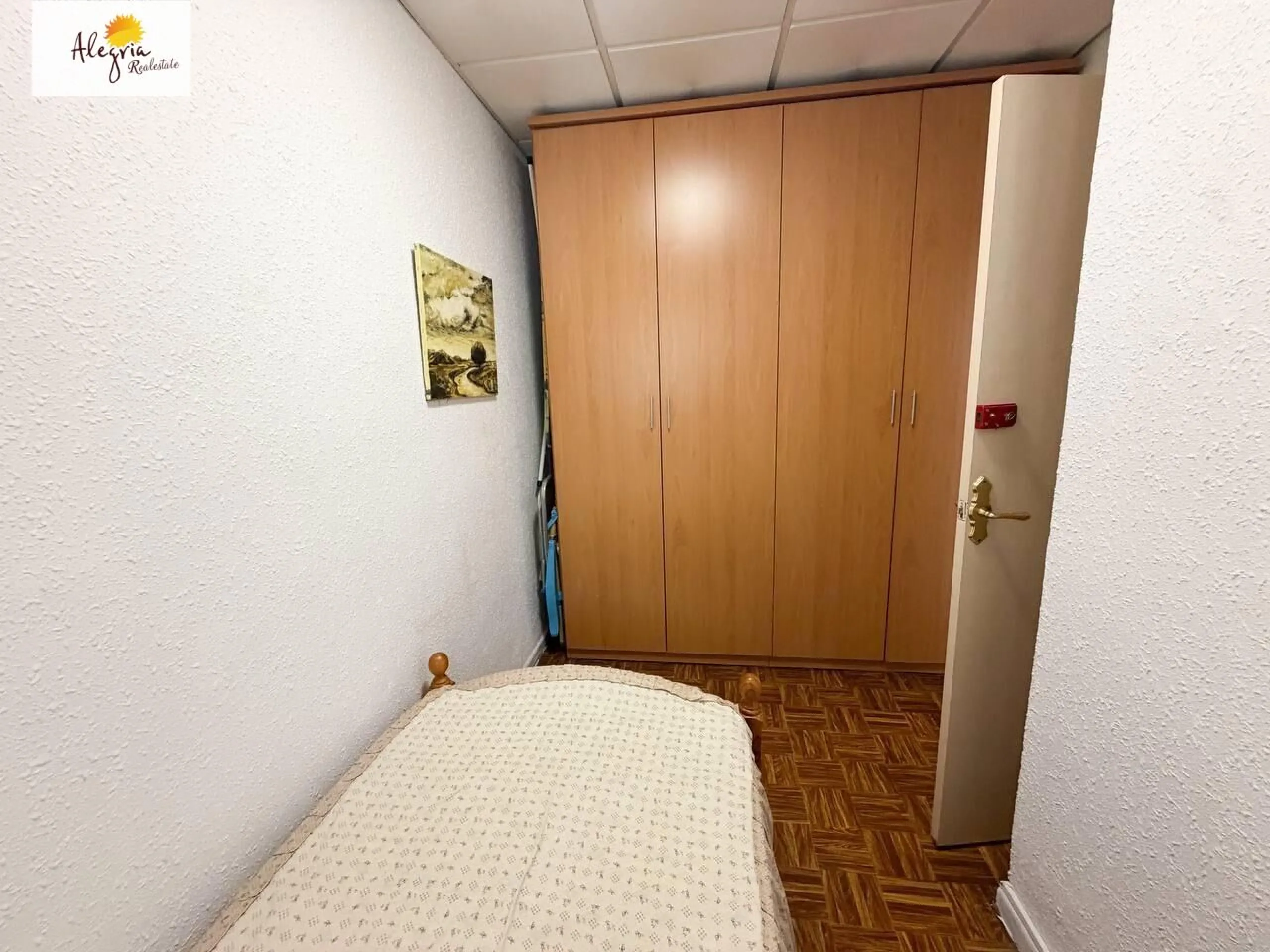 🏡 Bright Apartment for Sale | Manises, Valencia