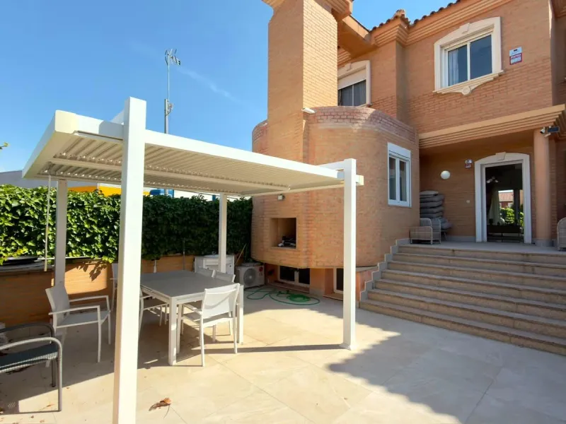 Design Townhouse in San Juan de Alicante