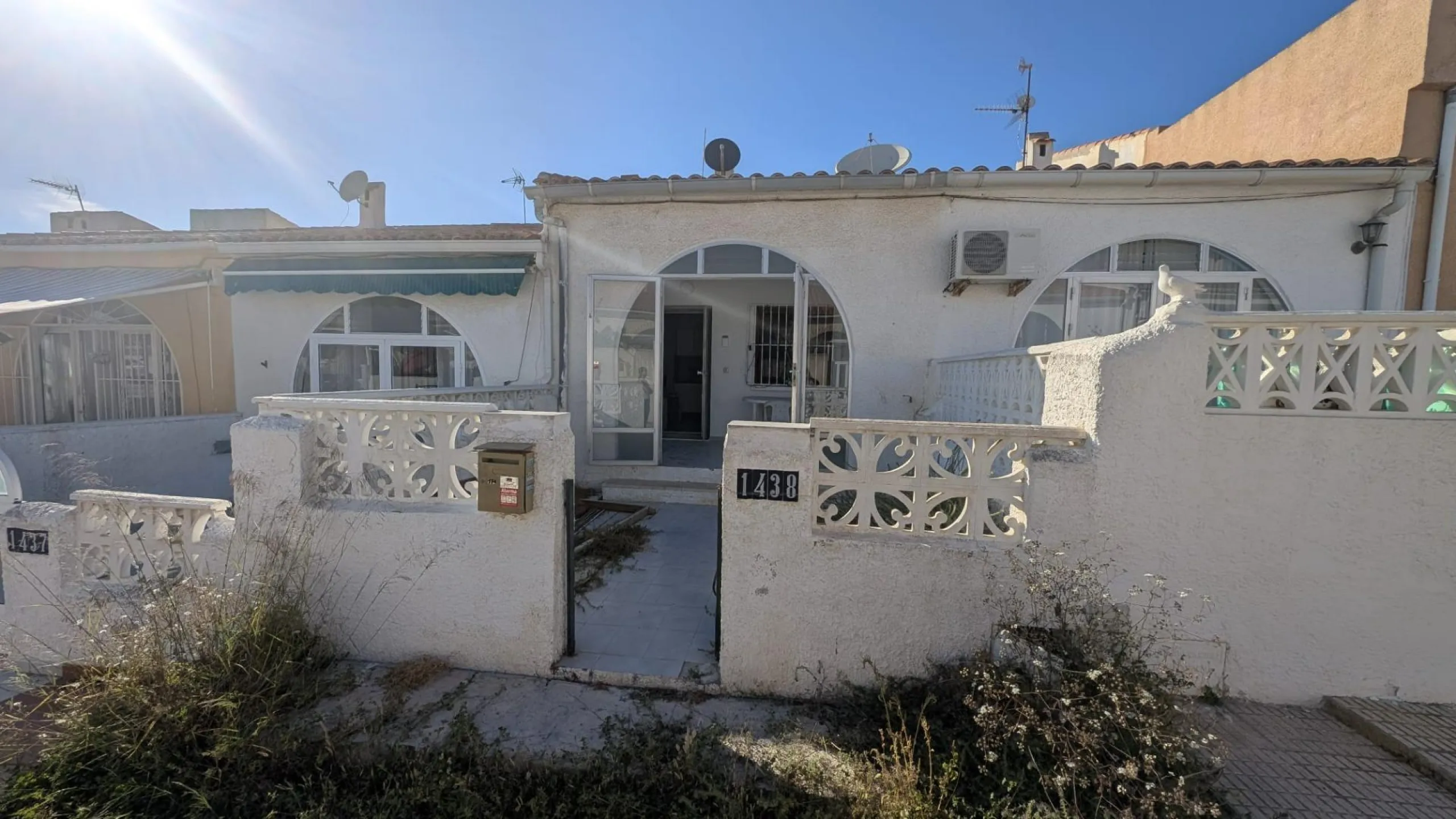 99.000 TORREVIEJA BUNGALOW PLANTA BAJA 1 HAB!!