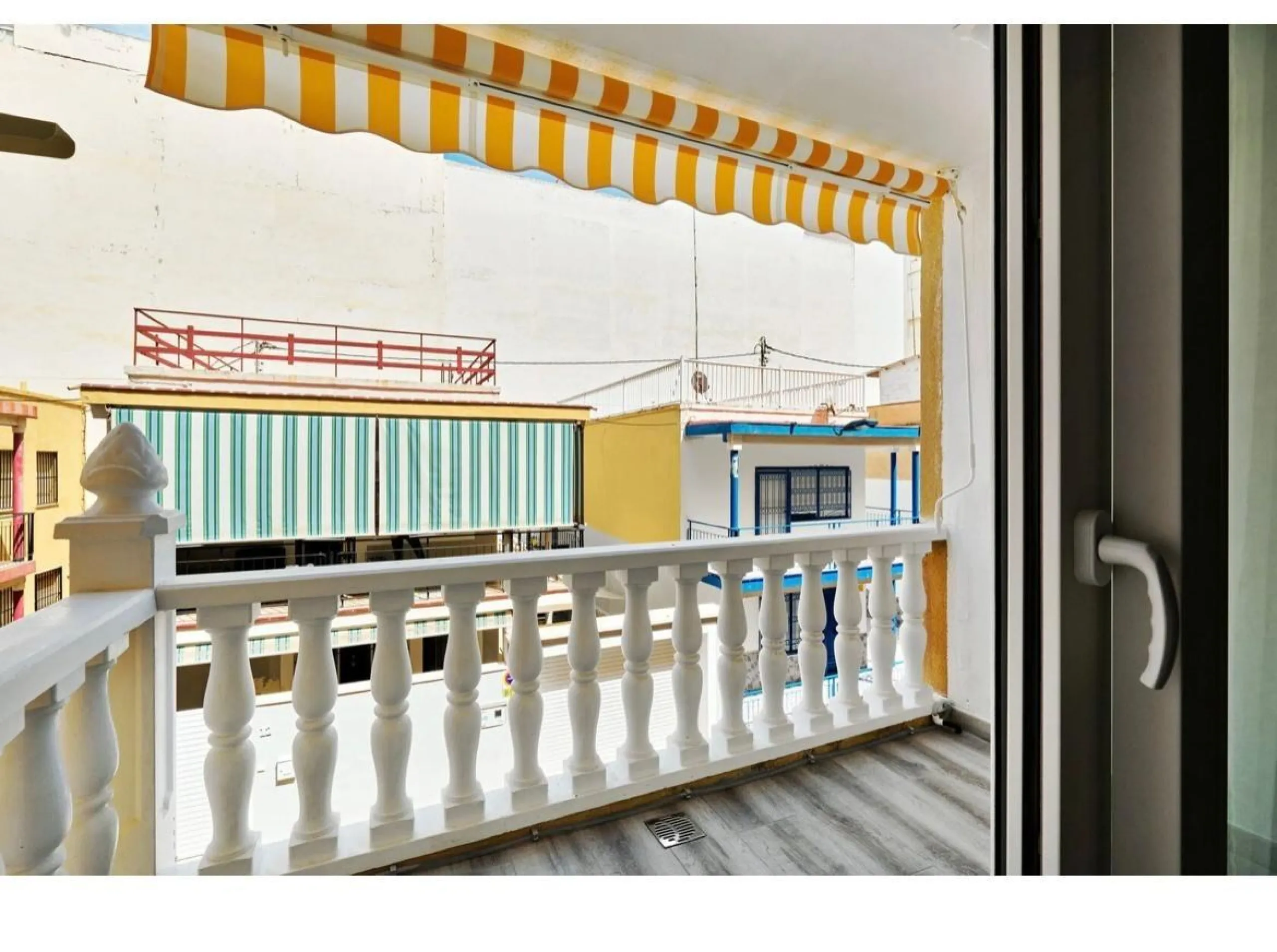 APARTAMENTO A 200 METROS DE LA PLAYA DEL CURA REFORMADO CON 2 HAB 2 BAÑOS