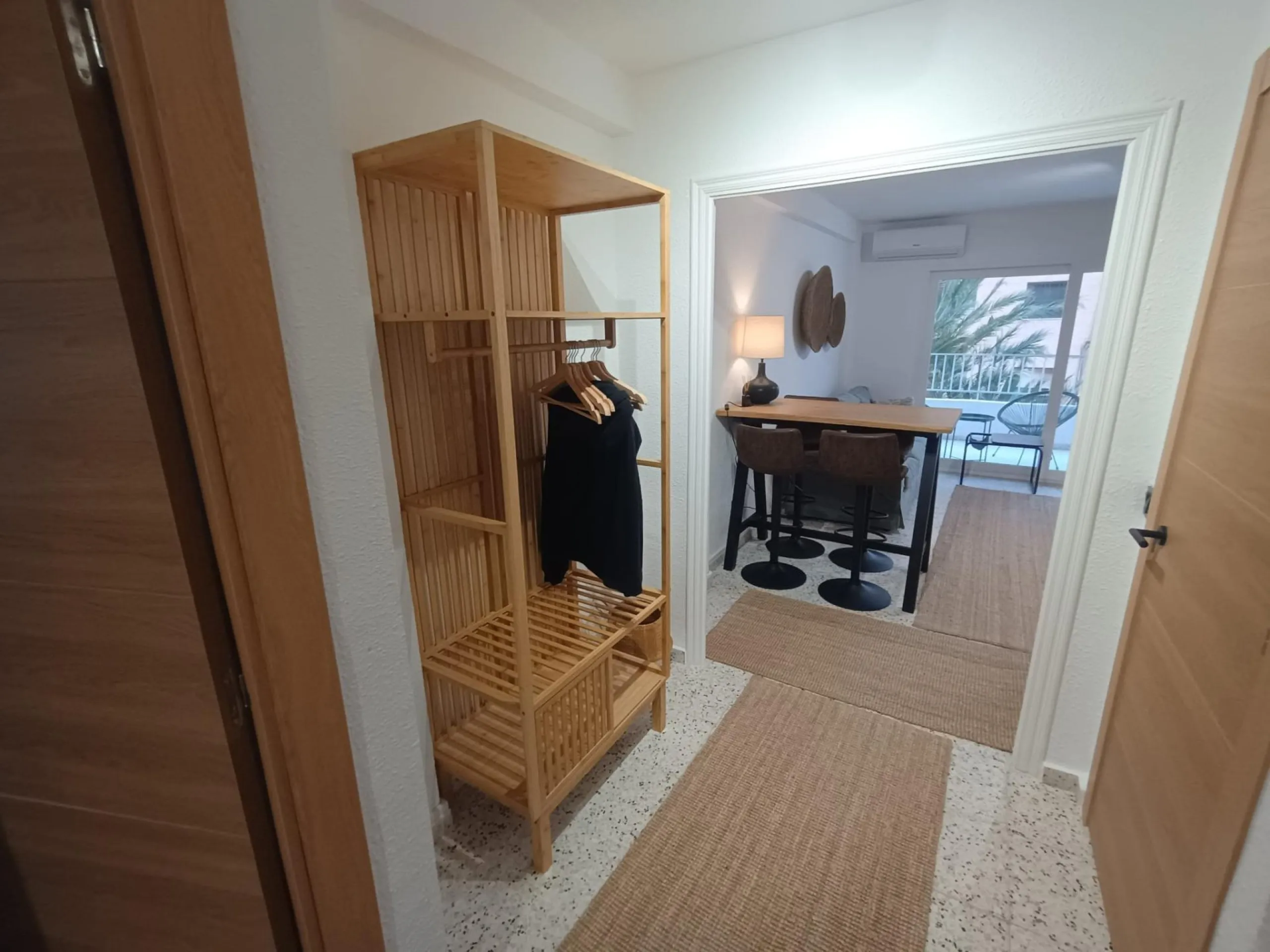 2 BEDROOM 1 BATHROOM APARTMENT COMPLETELY RENOVATED IN PINOMAR