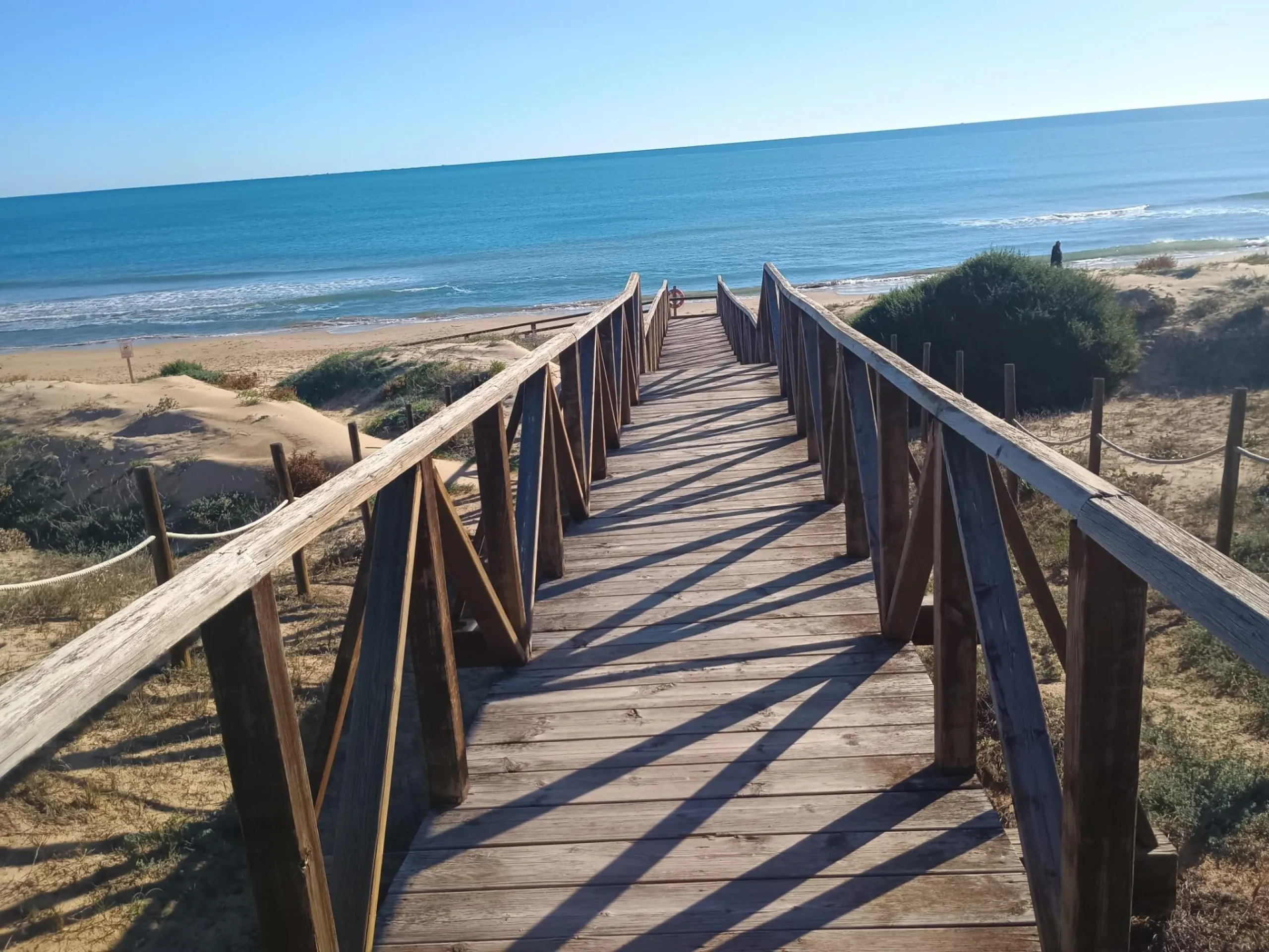 2 BEDROOM 1 BATHROOM APARTMENT COMPLETELY RENOVATED IN PINOMAR