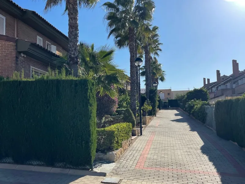 TOWNHOUSE FOR SALE IN EL ALBIR 🏡