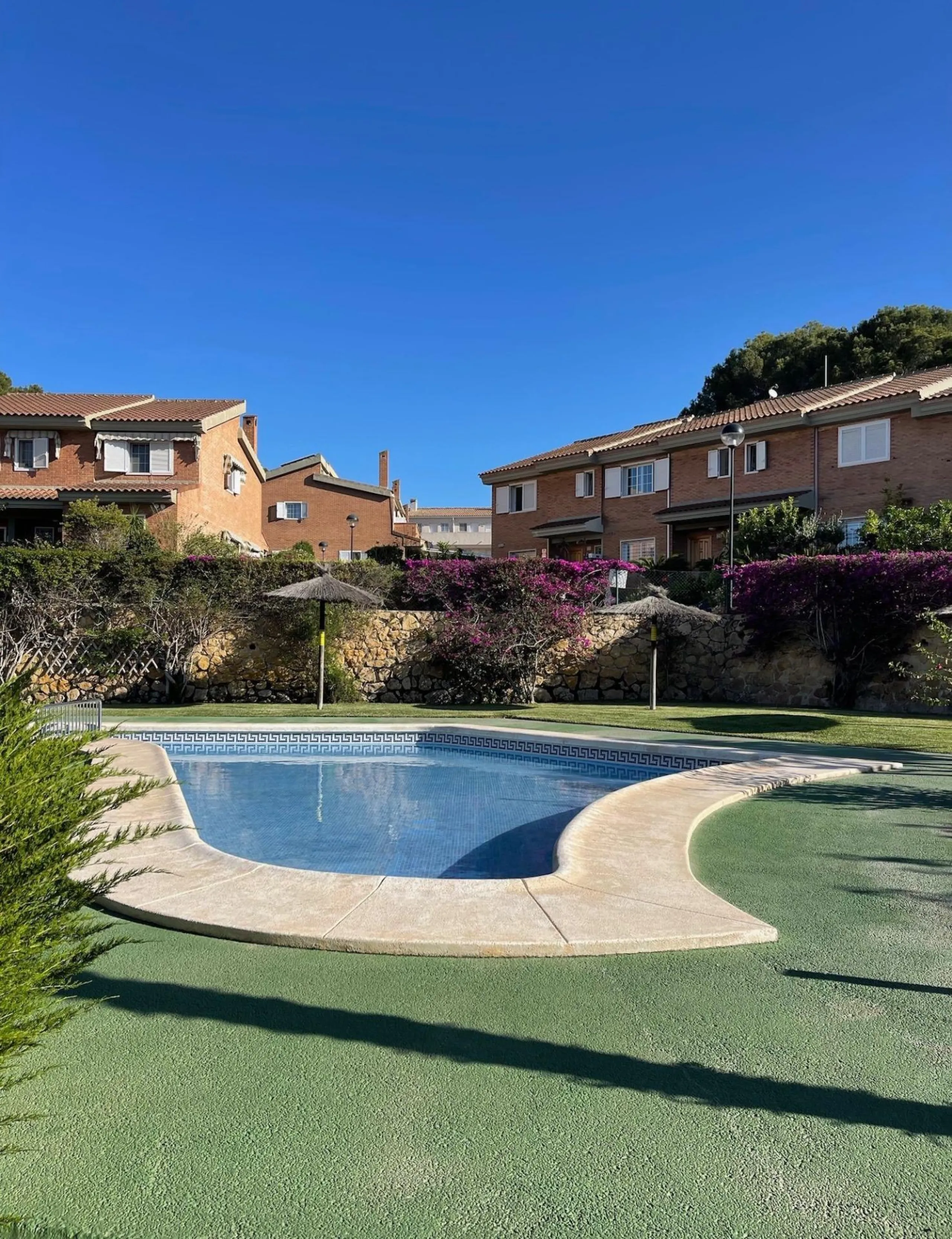 TOWNHOUSE FOR SALE IN EL ALBIR 🏡