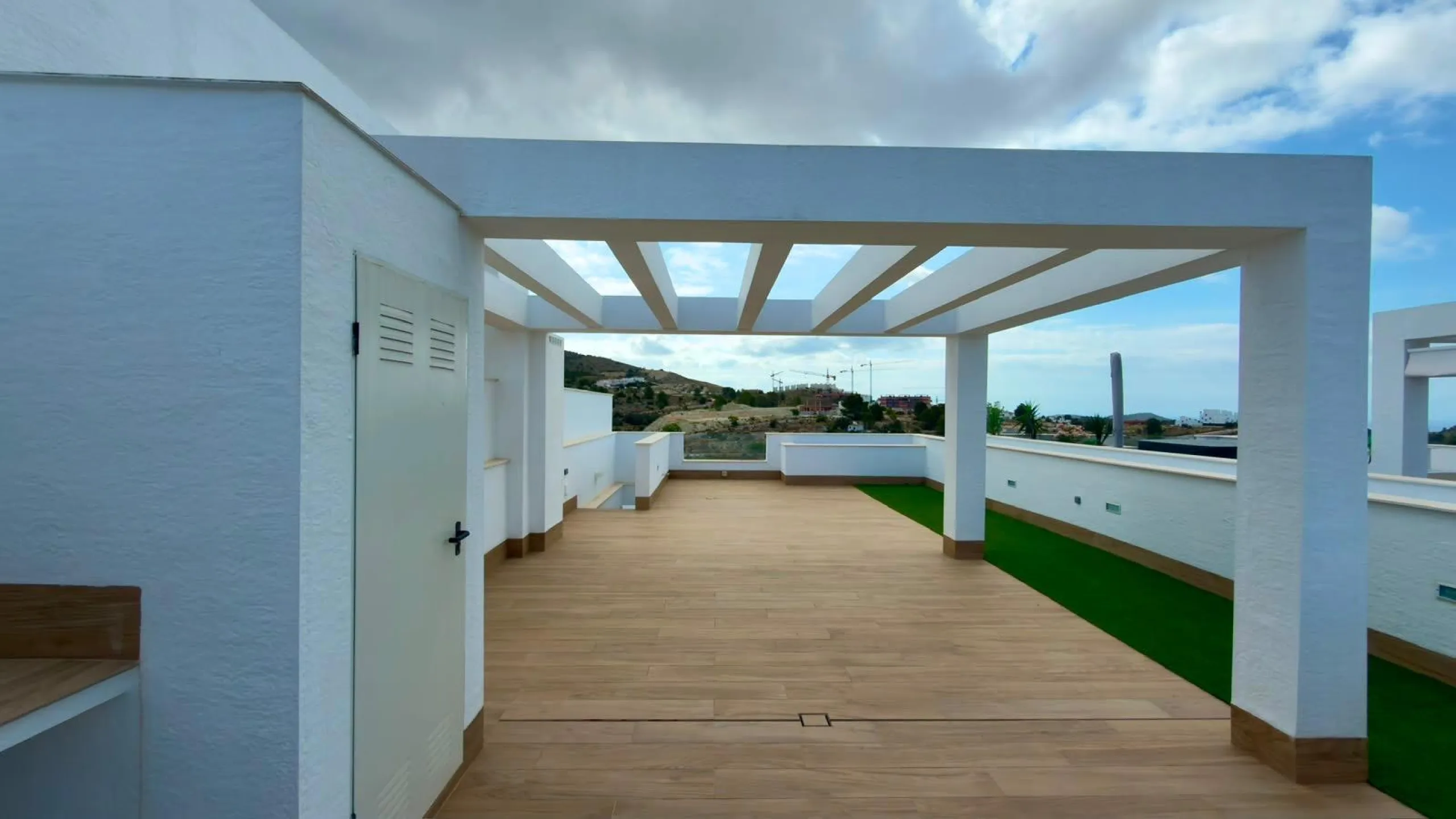 BUNGALOW IN GOLF RESORT – FINESTRAT