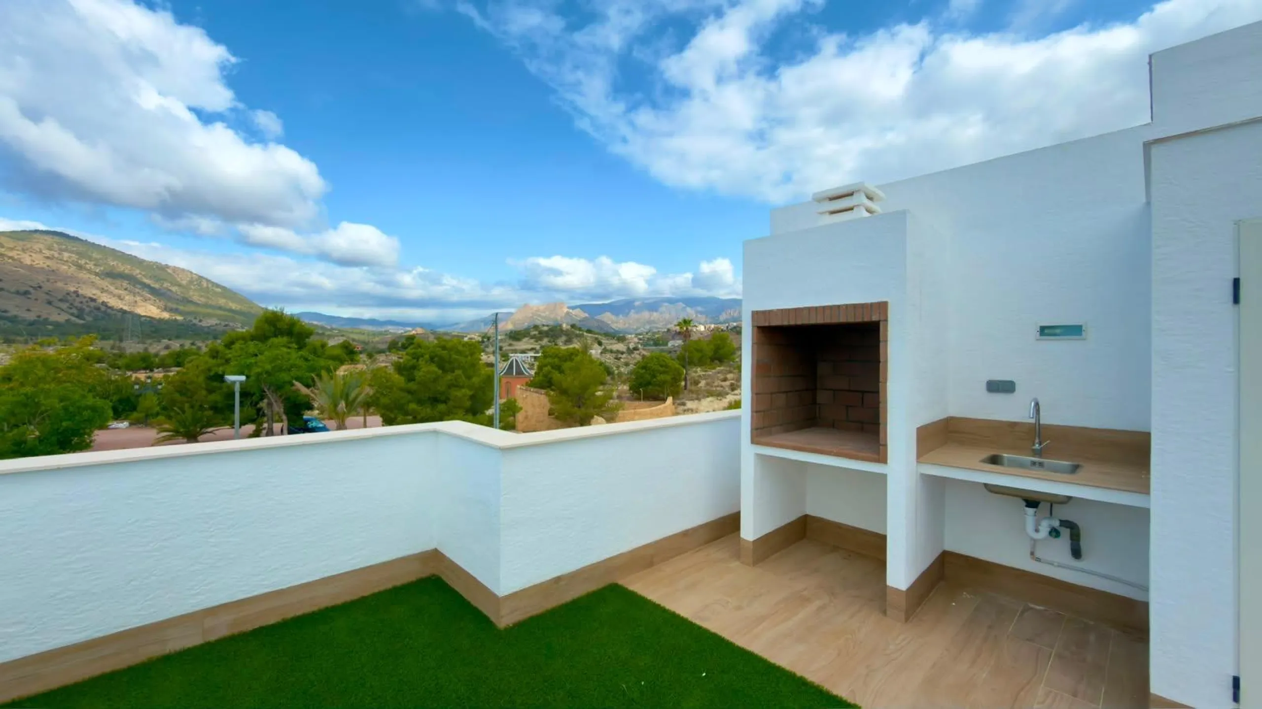 BUNGALOW IN GOLF RESORT – FINESTRAT