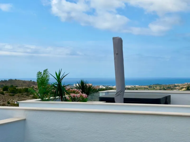 BUNGALOW IN GOLF RESORT – FINESTRAT