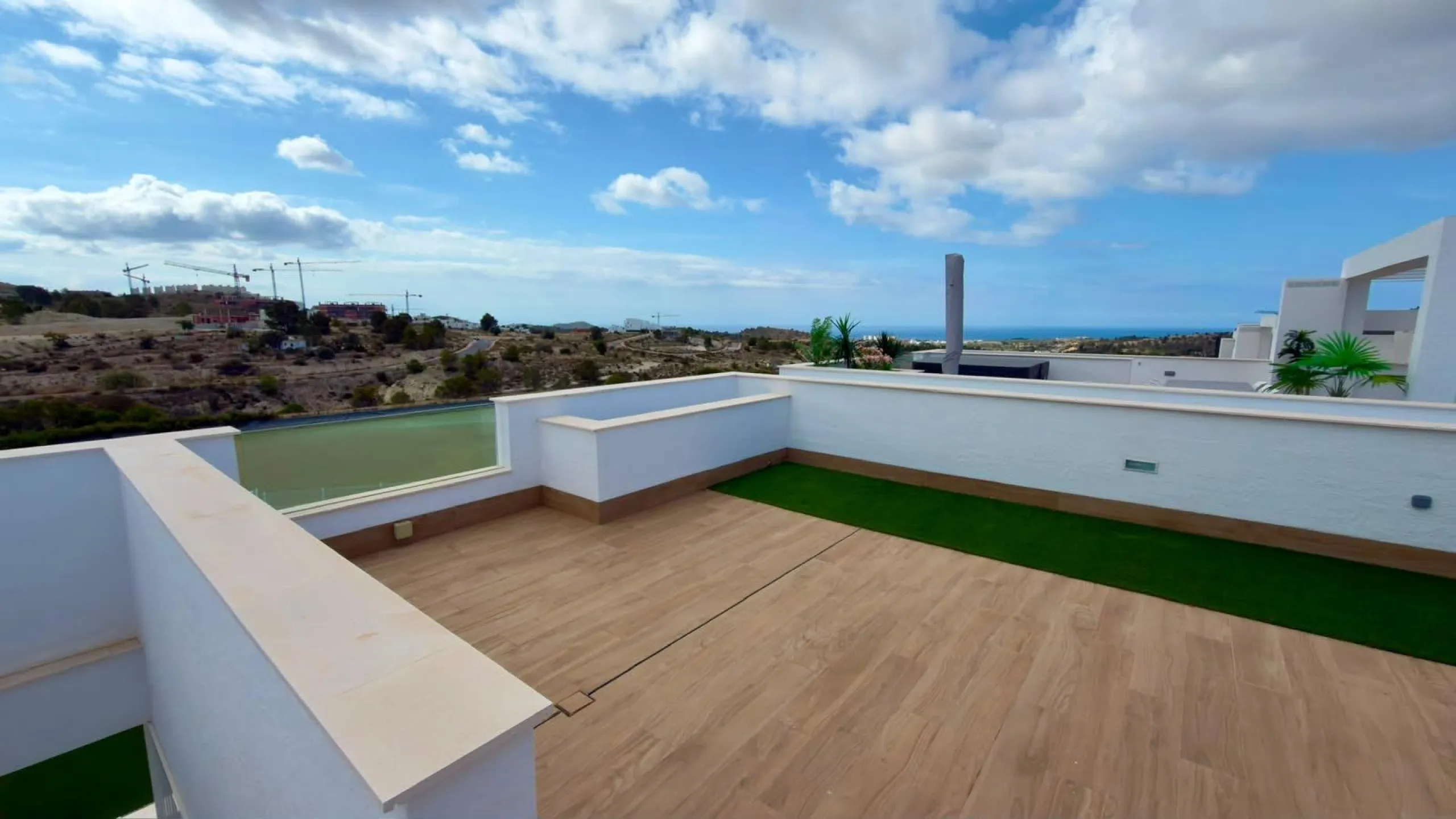 BUNGALOW IN GOLF RESORT – FINESTRAT
