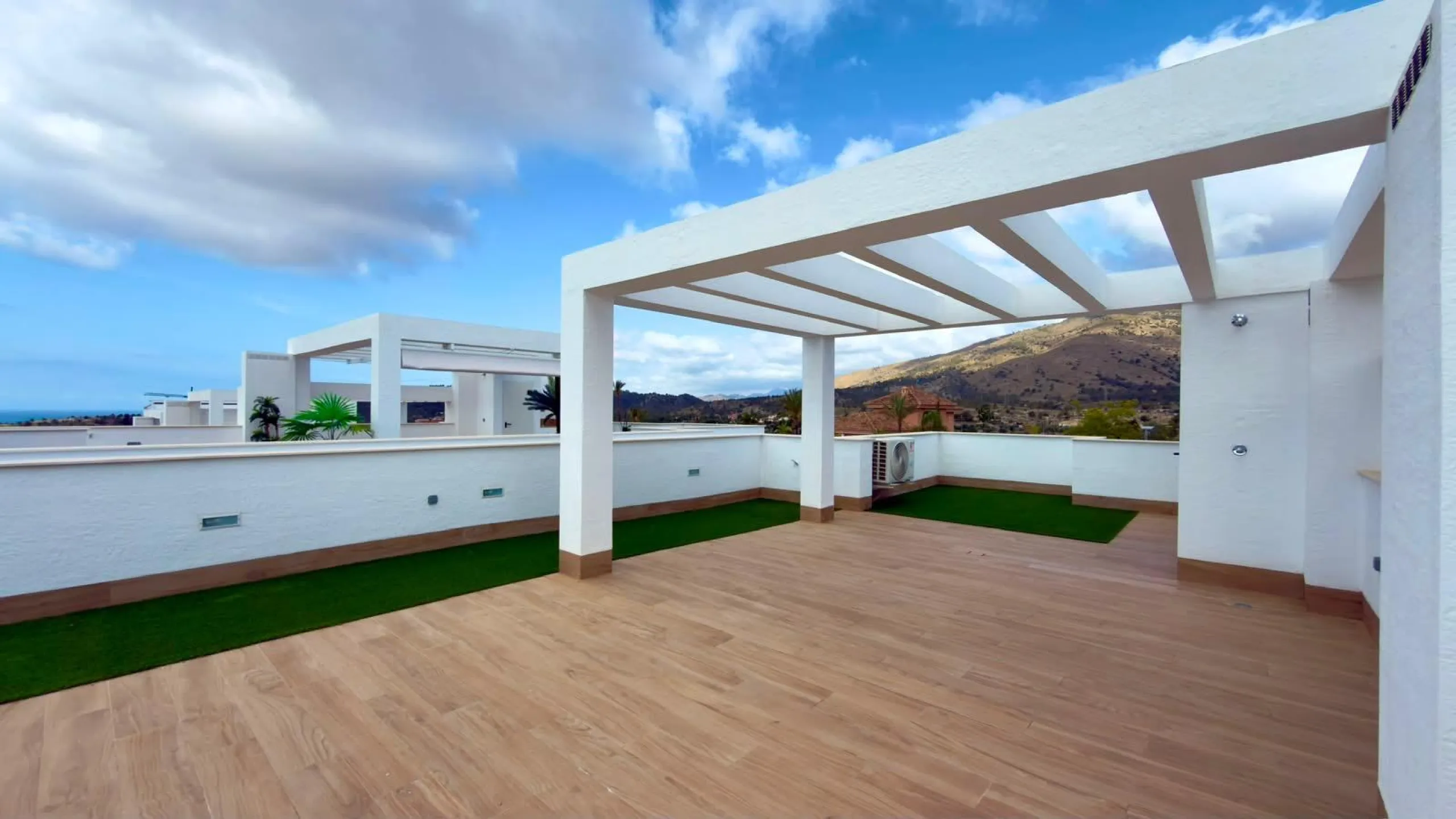 BUNGALOW IN GOLF RESORT – FINESTRAT
