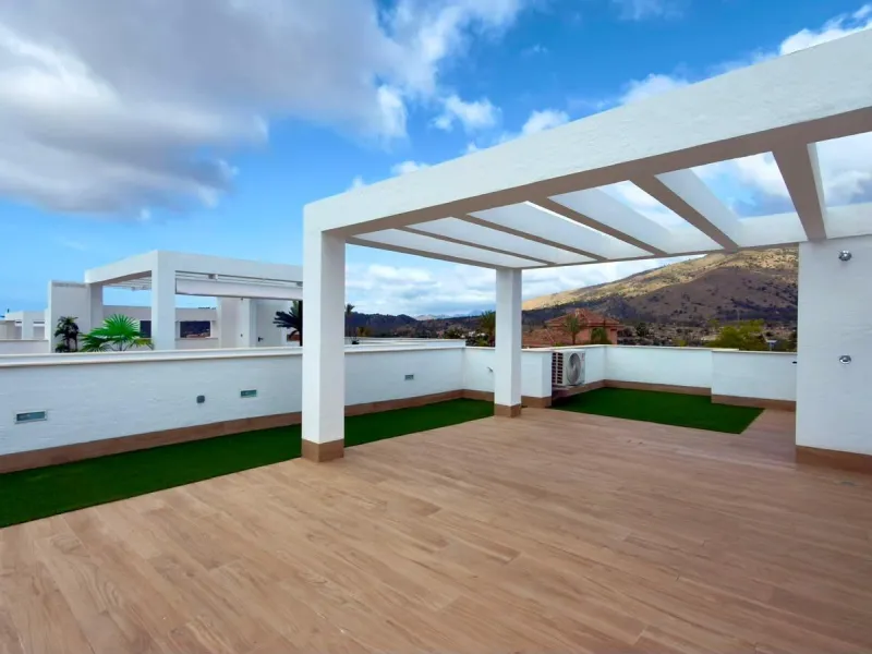 BUNGALOW IN GOLF RESORT – FINESTRAT