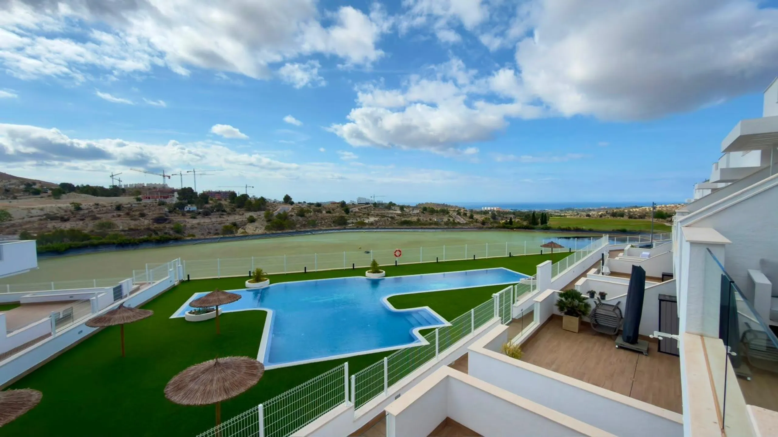 BUNGALOW IN GOLF RESORT – FINESTRAT