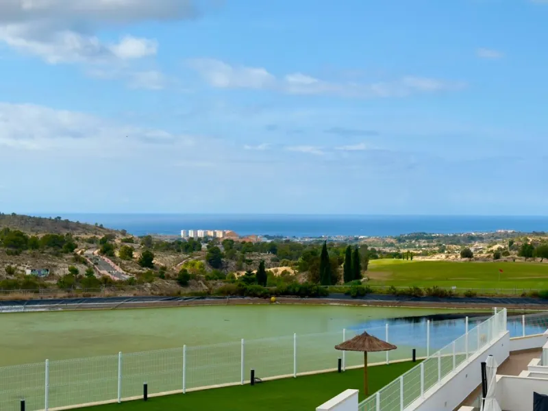 BUNGALOW IN GOLF RESORT – FINESTRAT