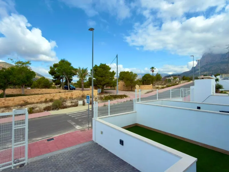 BUNGALOW IN GOLF RESORT – FINESTRAT