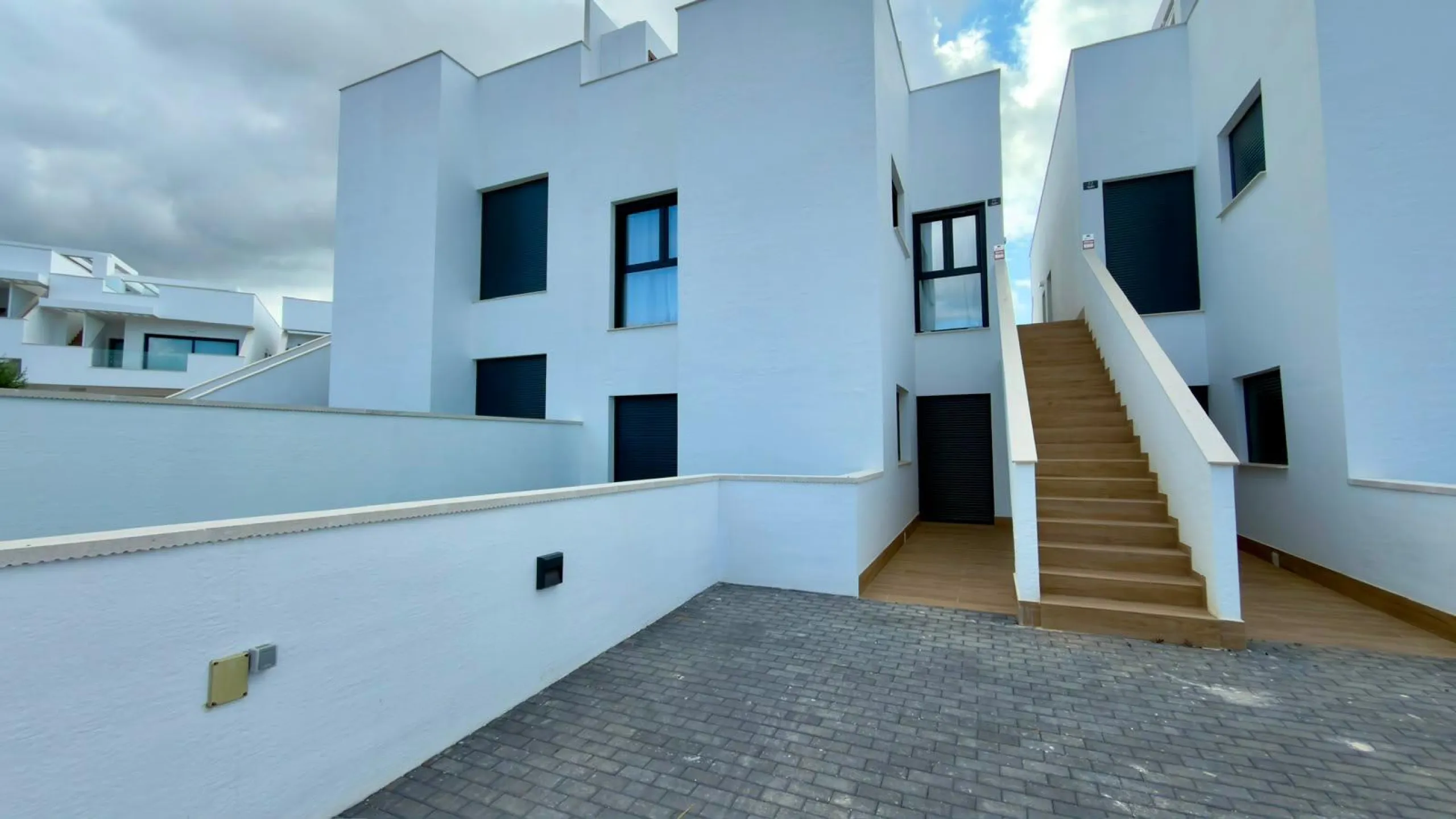BUNGALOW IN GOLF RESORT – FINESTRAT