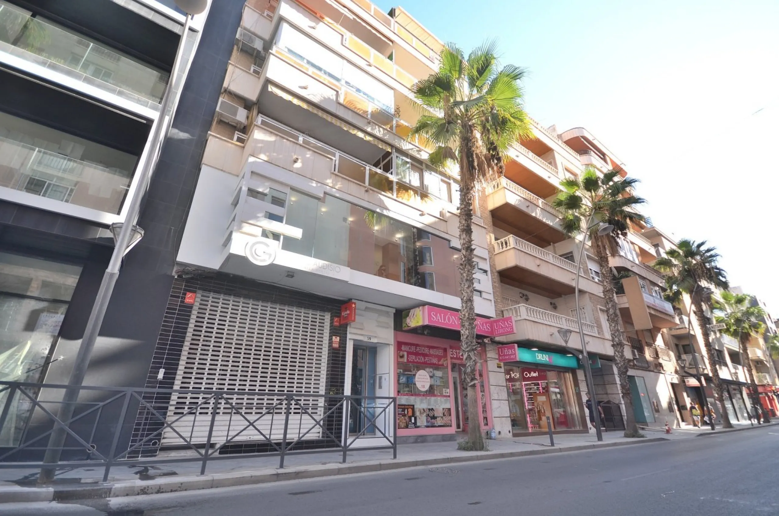 RAMON GALLUD street business premises in the center of TORREVIEJA