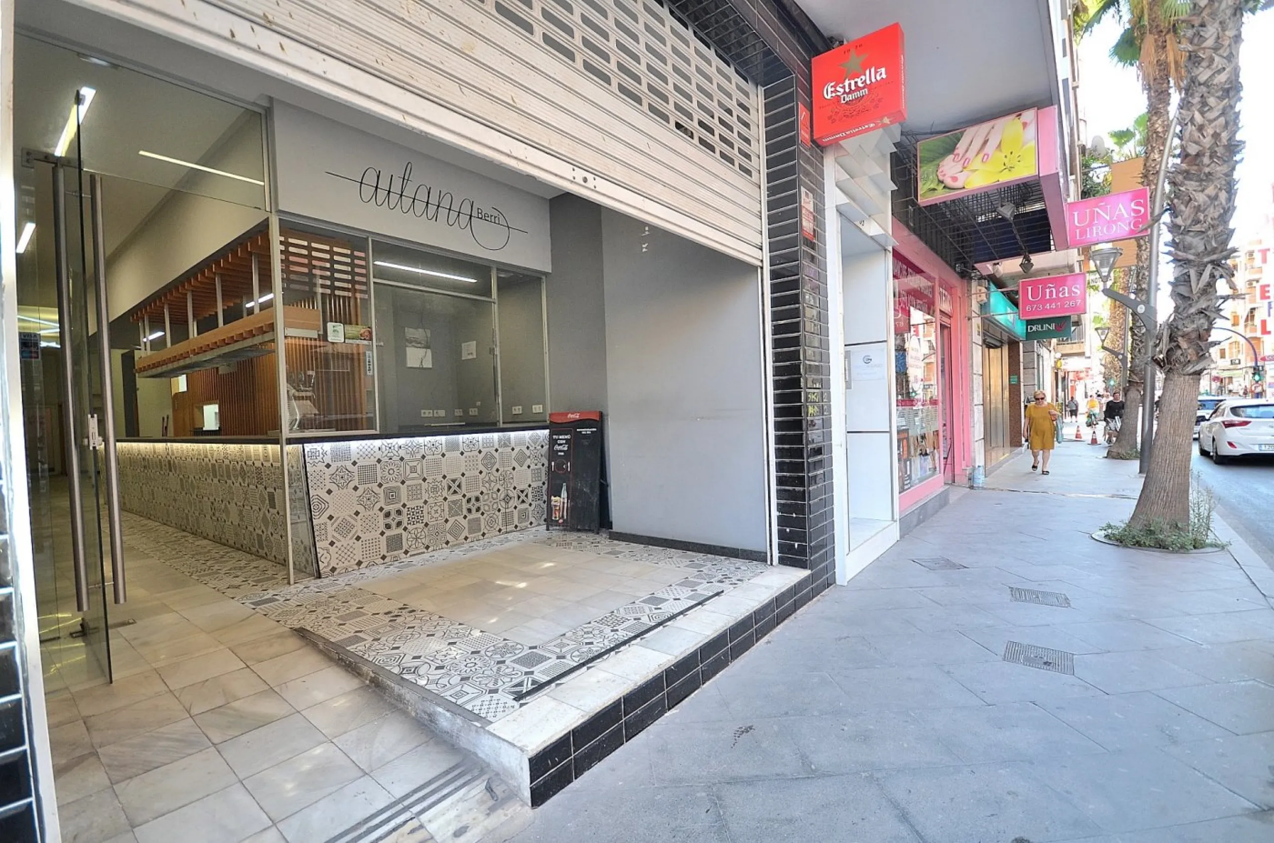 RAMON GALLUD street business premises in the center of TORREVIEJA