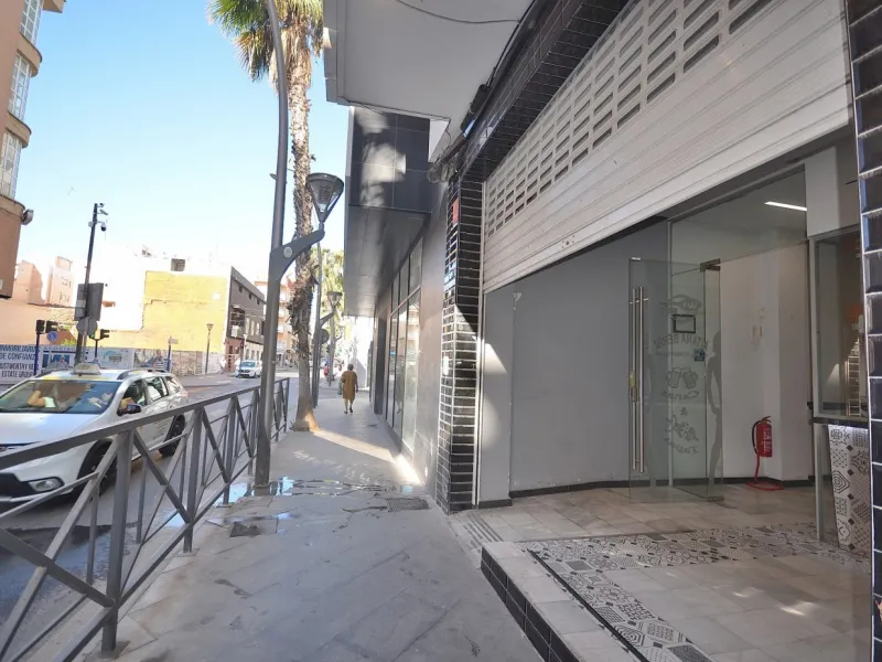 RAMON GALLUD street business premises in the center of TORREVIEJA