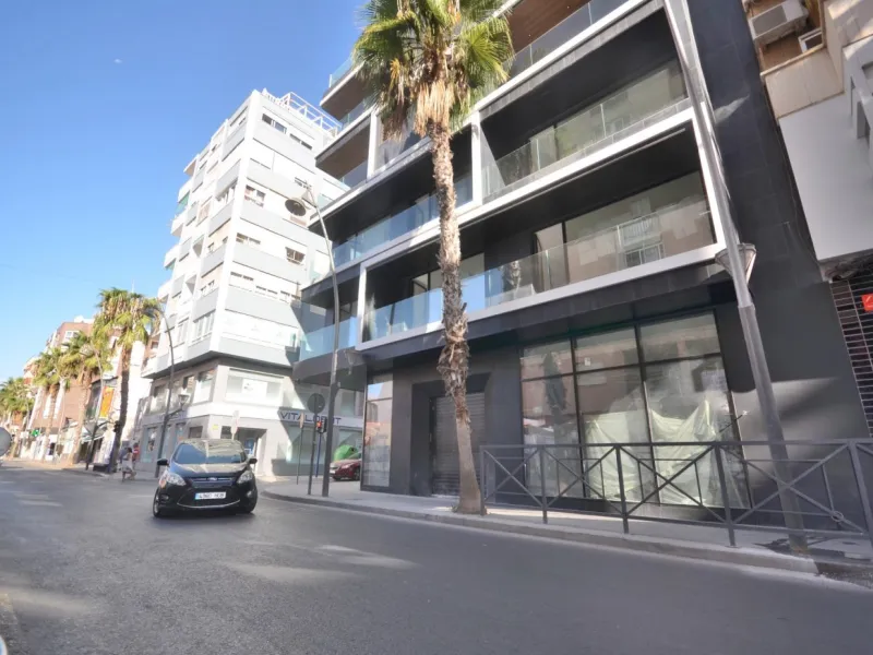 RAMON GALLUD street business premises in the center of TORREVIEJA
