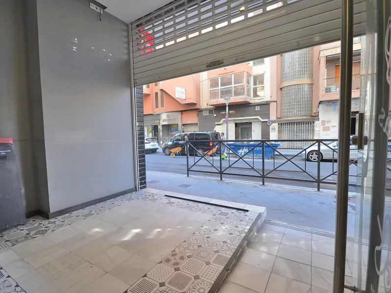 RAMON GALLUD street business premises in the center of TORREVIEJA