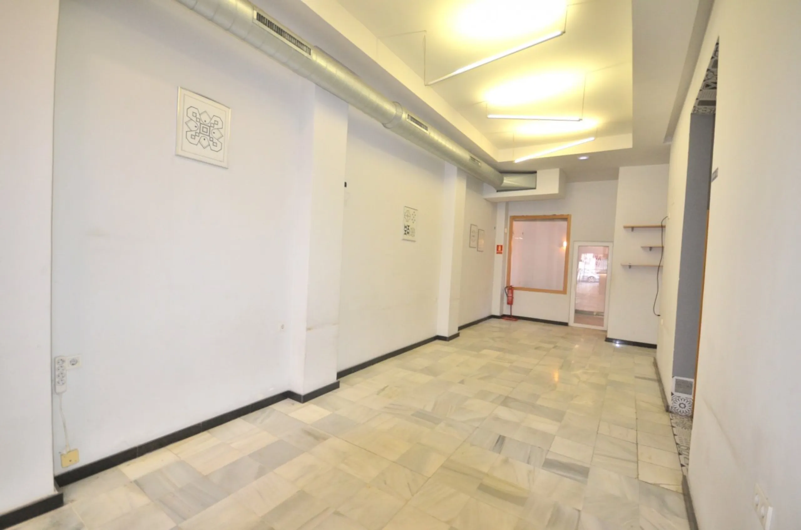 RAMON GALLUD street business premises in the center of TORREVIEJA