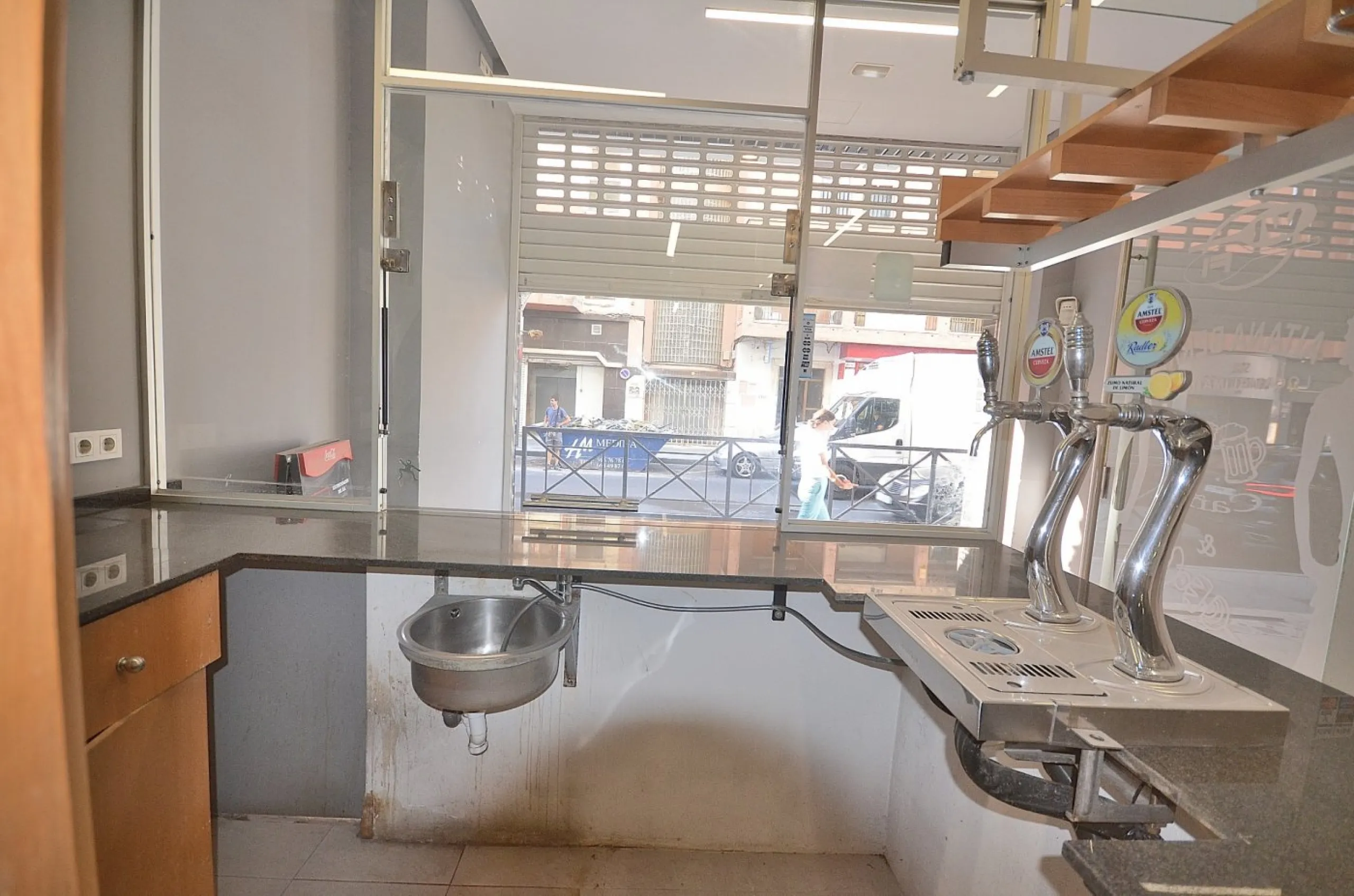 RAMON GALLUD street business premises in the center of TORREVIEJA