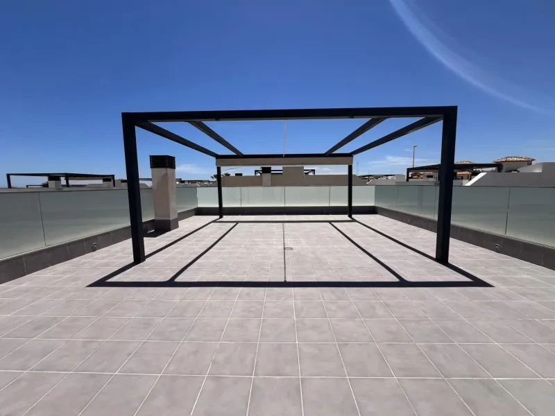 Modern Semi-New Villa with Private Pool in Altos de Cabo Roig