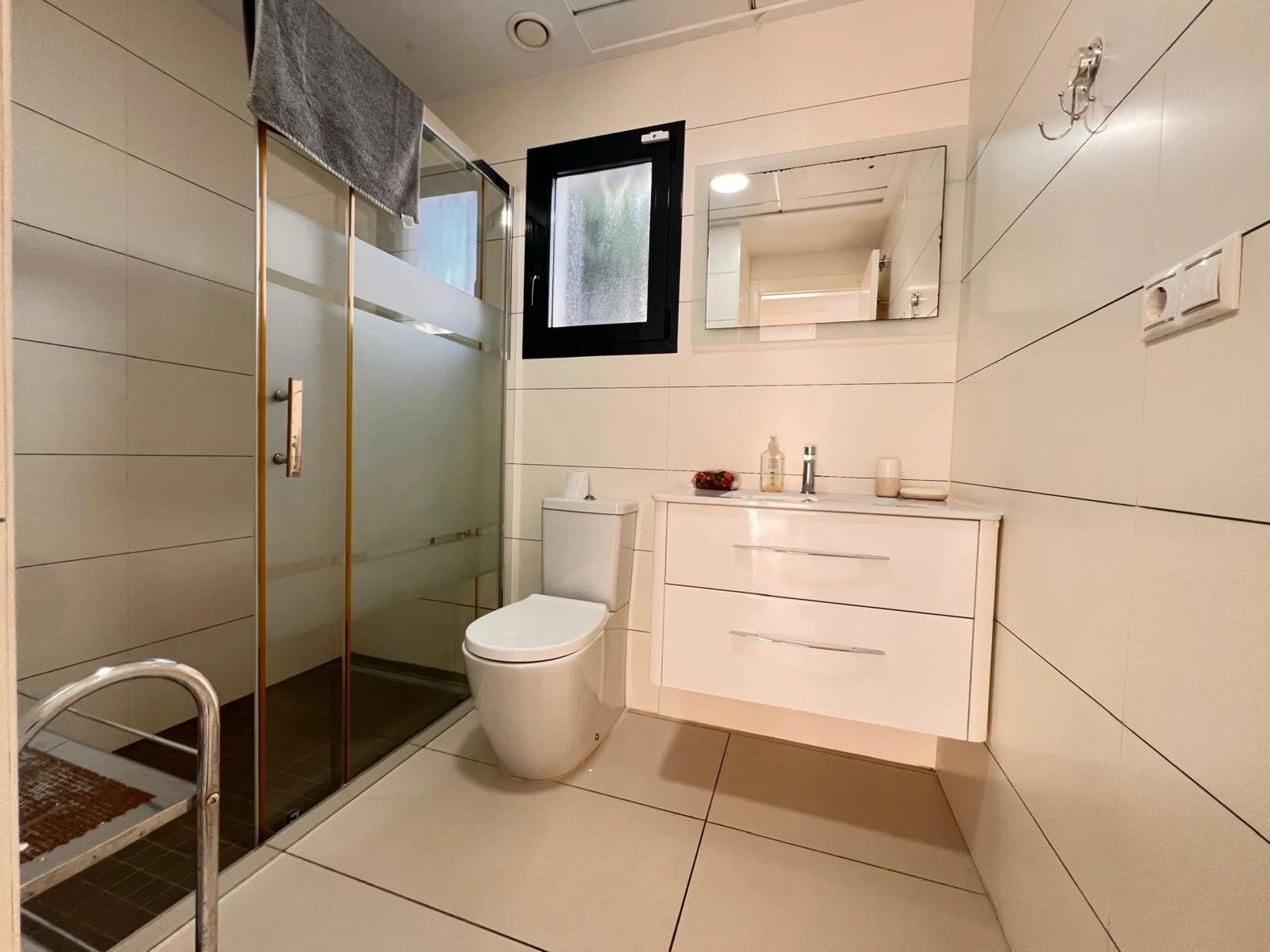Modern Semi-New Villa with Private Pool in Altos de Cabo Roig
