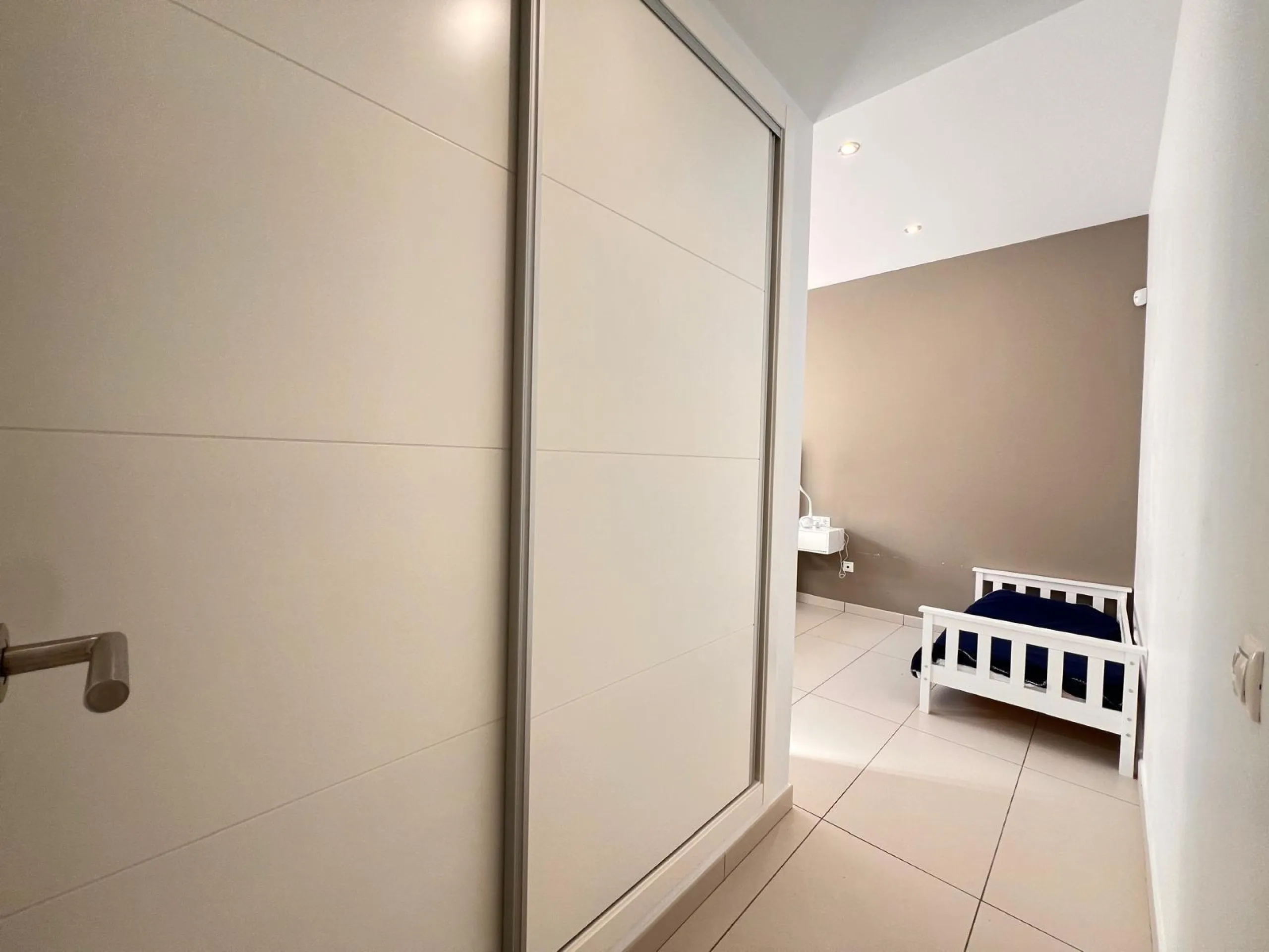 Modern Semi-New Villa with Private Pool in Altos de Cabo Roig