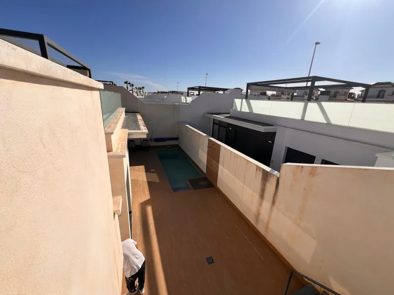 Modern Semi-New Villa with Private Pool in Altos de Cabo Roig