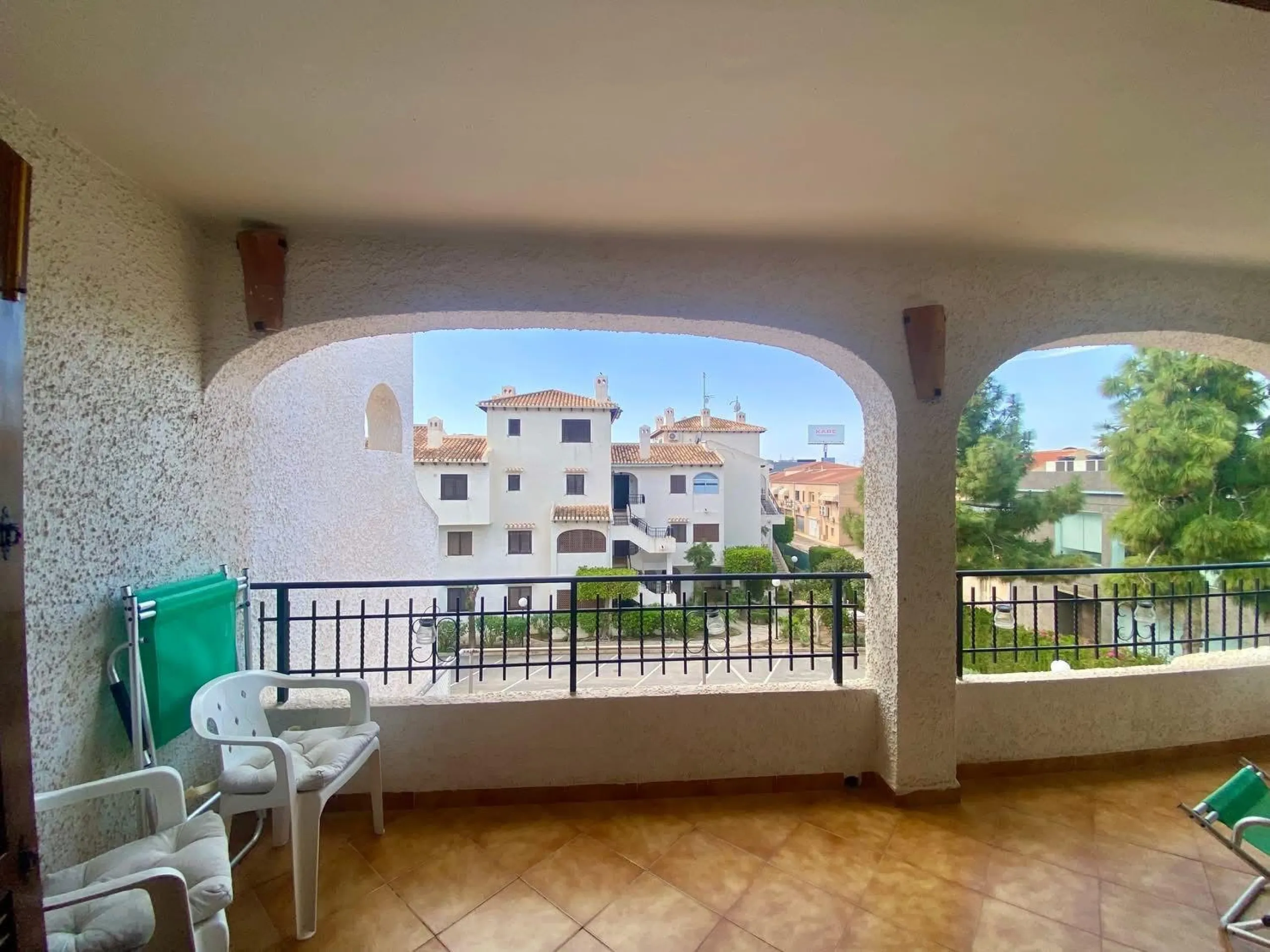 APARTAMENTO MEDITERRÁNEO CON GRAN TERRAZA, PISCINA Y VISTAS AL MAR EN CABO ROIG