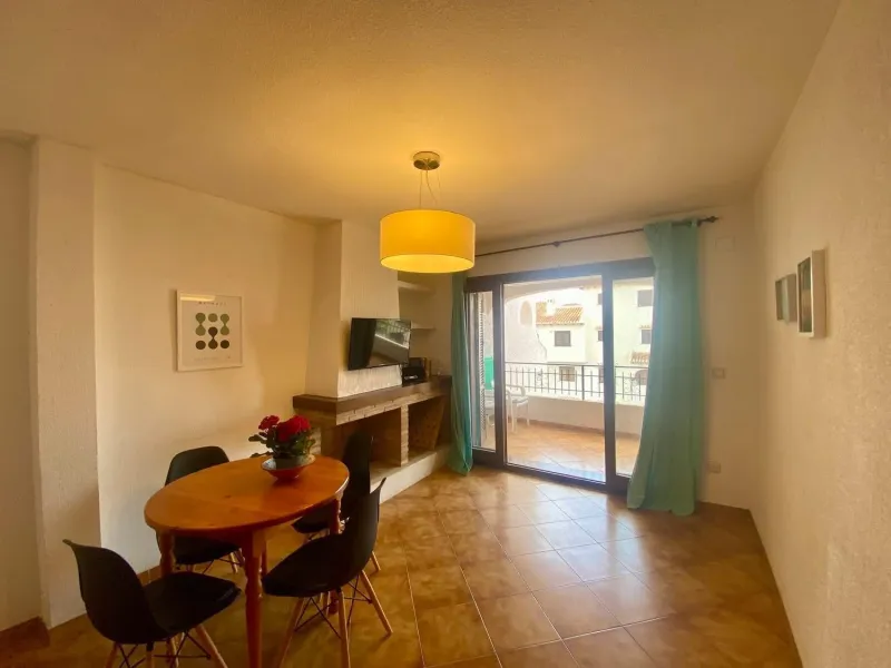 APARTAMENTO MEDITERRÁNEO CON GRAN TERRAZA, PISCINA Y VISTAS AL MAR EN CABO ROIG