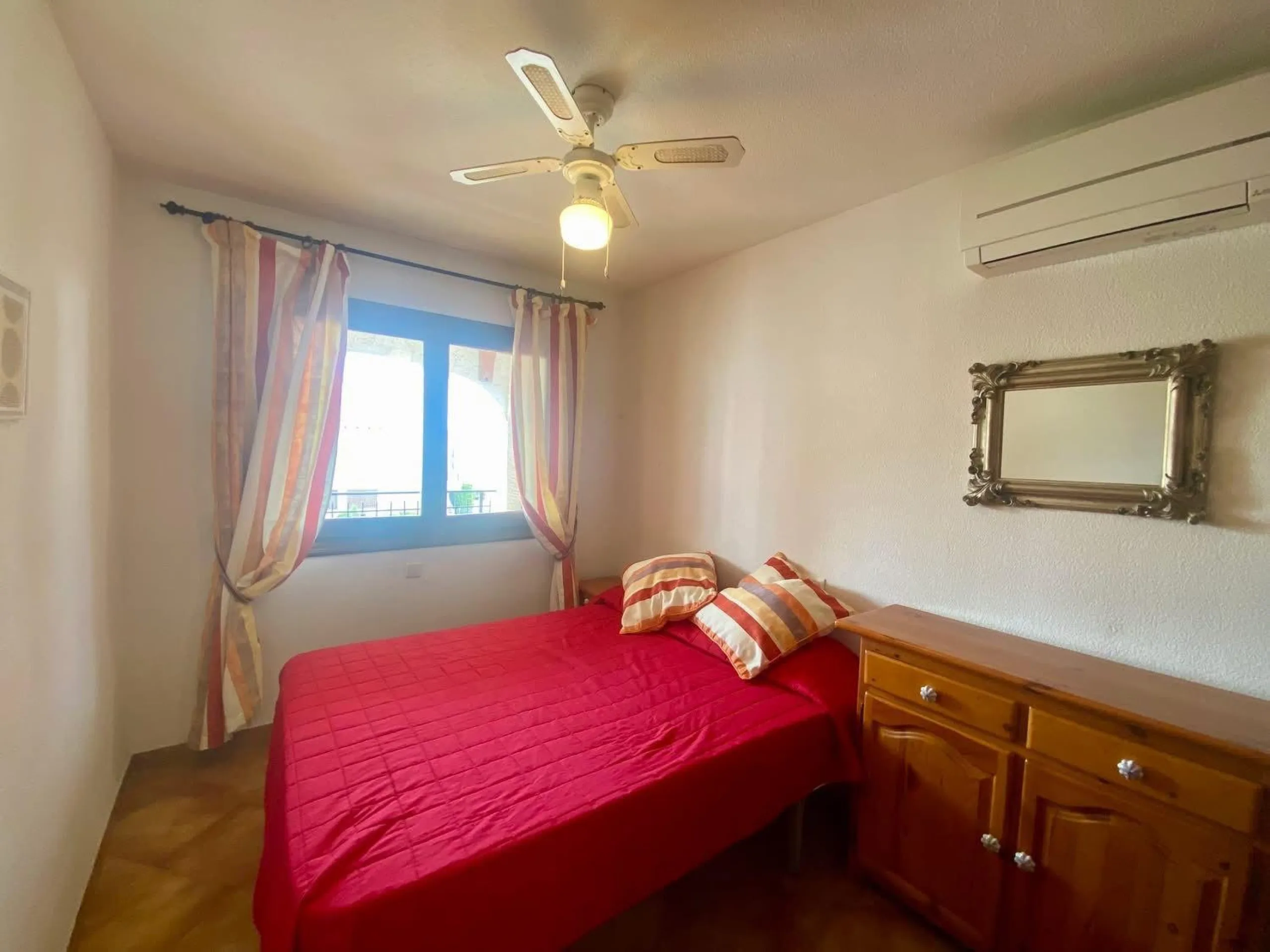 APARTAMENTO MEDITERRÁNEO CON GRAN TERRAZA, PISCINA Y VISTAS AL MAR EN CABO ROIG
