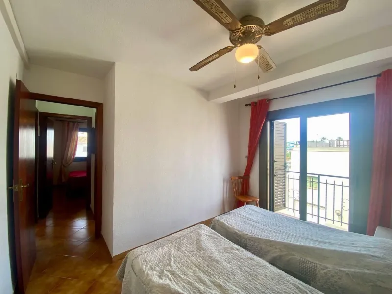 APARTAMENTO MEDITERRÁNEO CON GRAN TERRAZA, PISCINA Y VISTAS AL MAR EN CABO ROIG