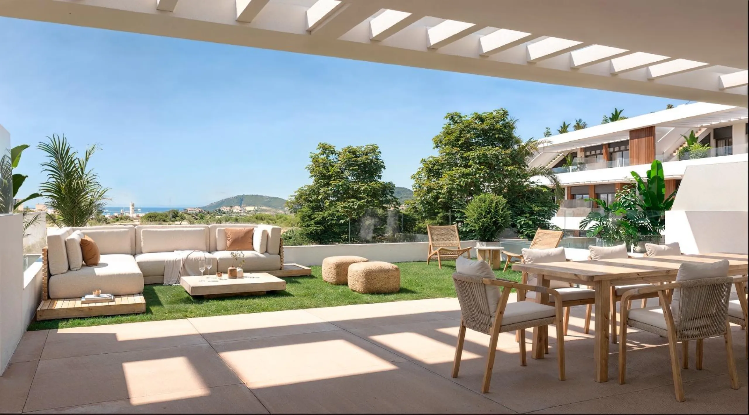 LUXURY RESIDENTIAL - NEW BUILD IN GOLF BAHIA