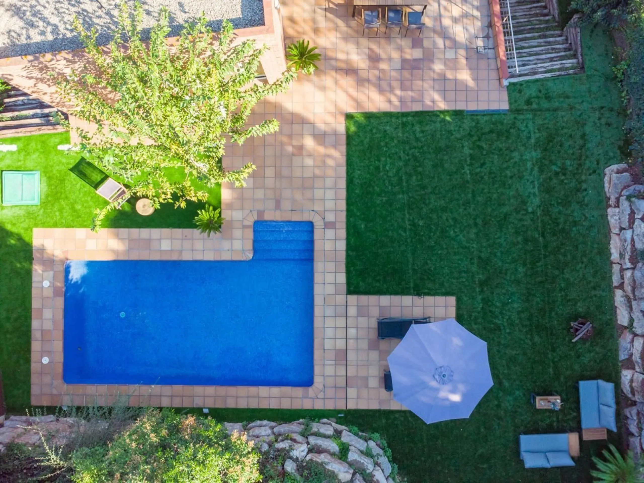 High-End Contemporary Villa with Garden and Pool in Sant Cugat del Valles, Barcelona