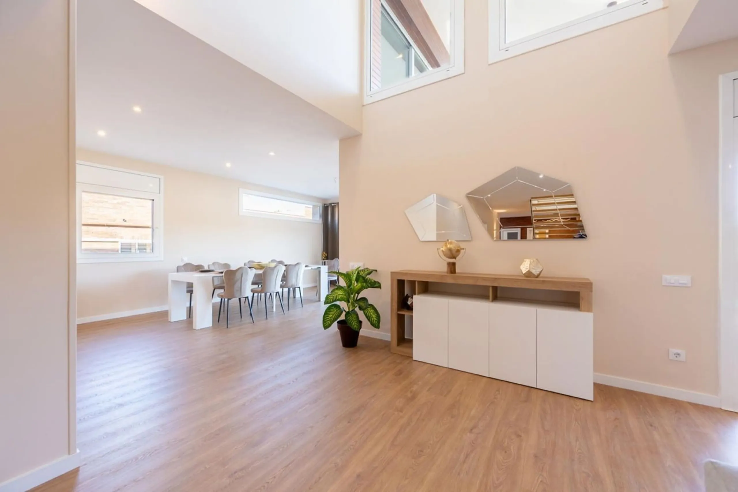 High-End Contemporary Villa with Garden and Pool in Sant Cugat del Valles, Barcelona
