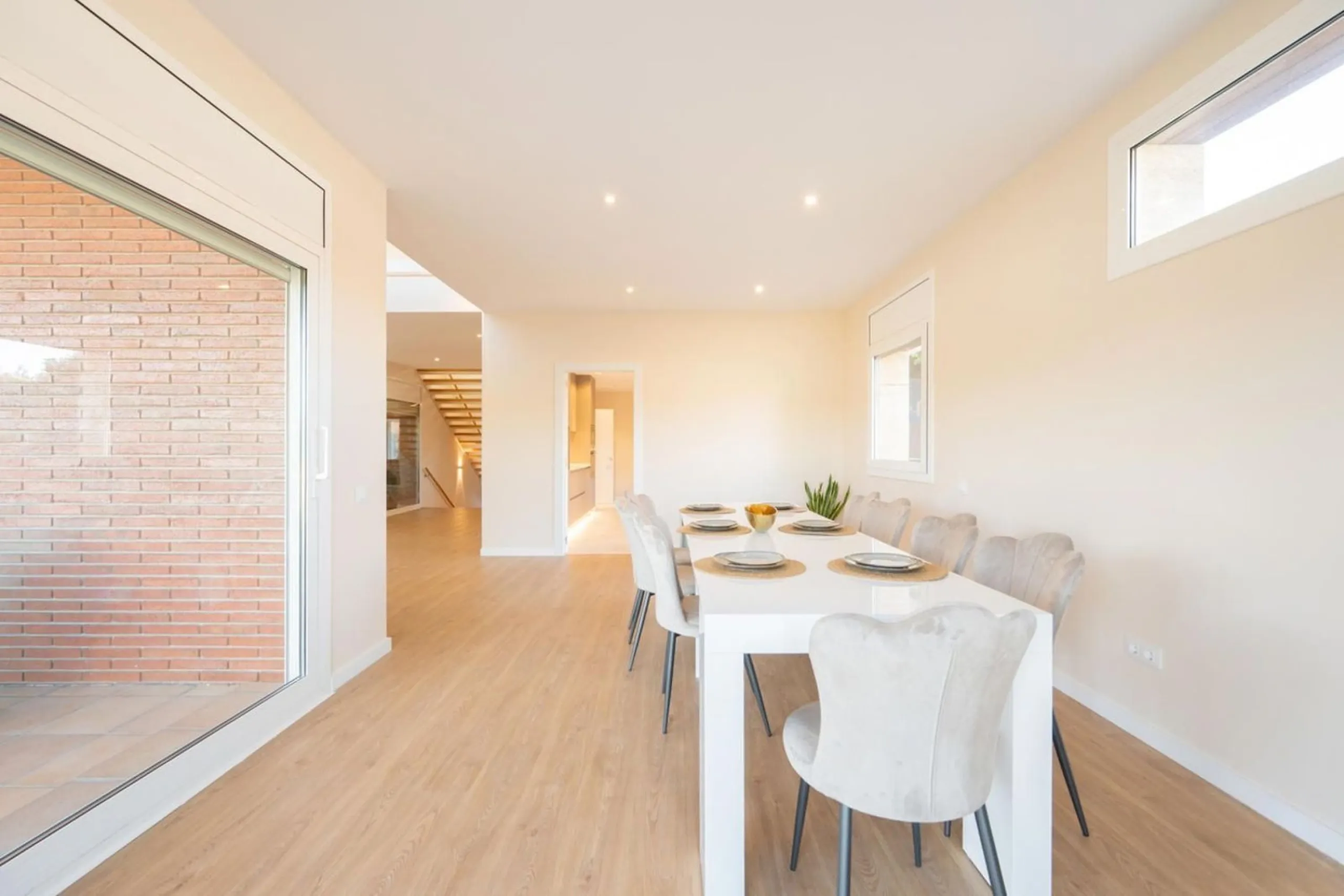 High-End Contemporary Villa with Garden and Pool in Sant Cugat del Valles, Barcelona