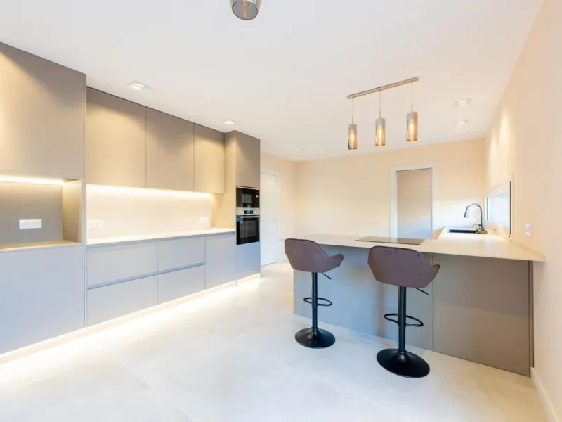 High-End Contemporary Villa with Garden and Pool in Sant Cugat del Valles, Barcelona