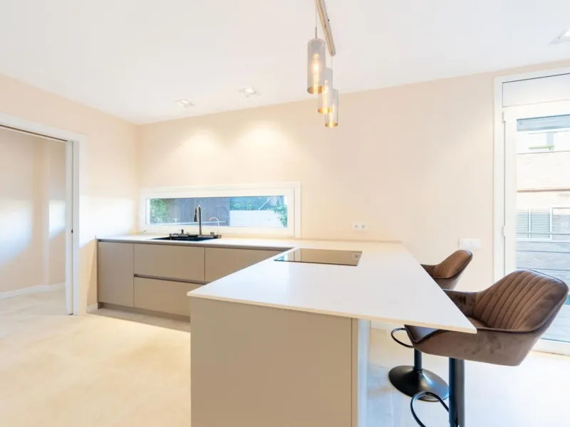 High-End Contemporary Villa with Garden and Pool in Sant Cugat del Valles, Barcelona