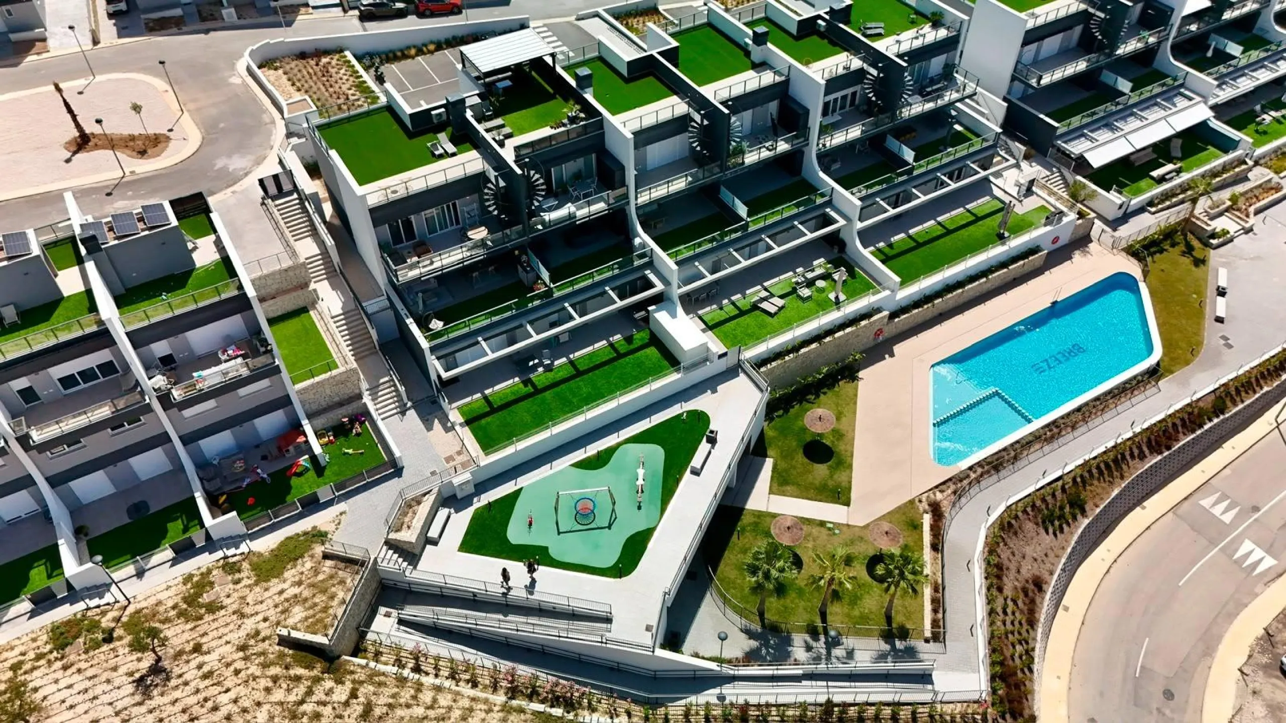 Современные 3-комнатные апартаменты с частным бассейном в Balcón de Finestrat, рядом с Бенидормом