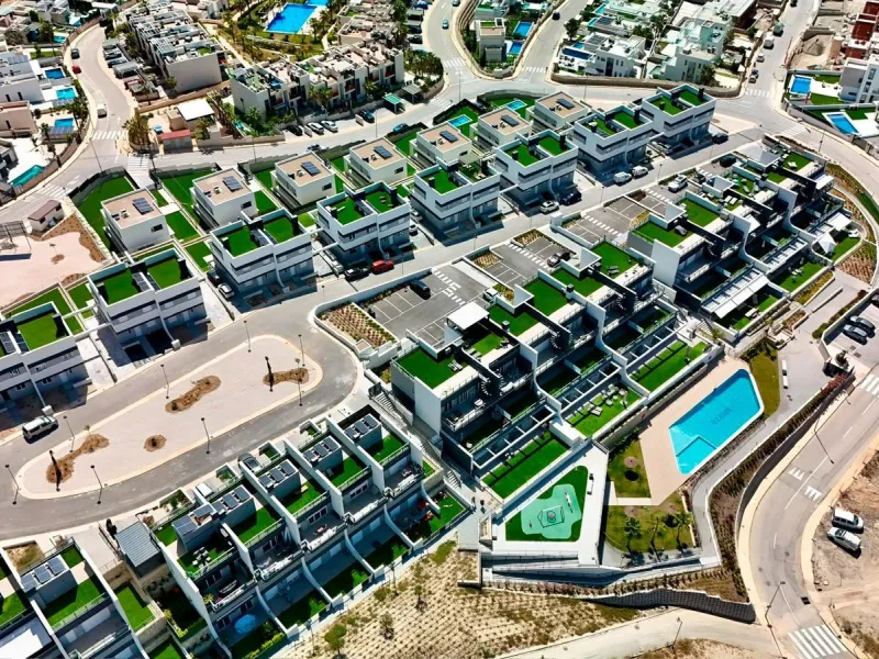 Современные 3-комнатные апартаменты с частным бассейном в Balcón de Finestrat, рядом с Бенидормом
