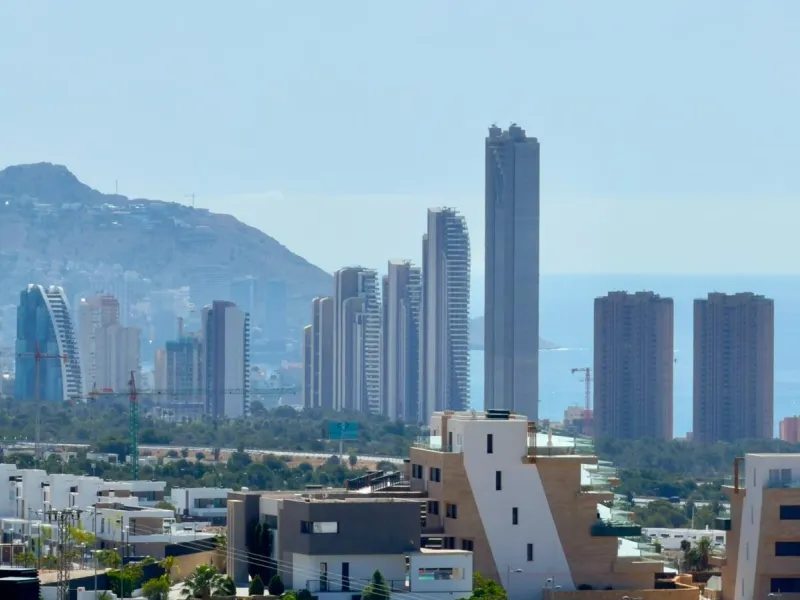 Современные 3-комнатные апартаменты с частным бассейном в Balcón de Finestrat, рядом с Бенидормом