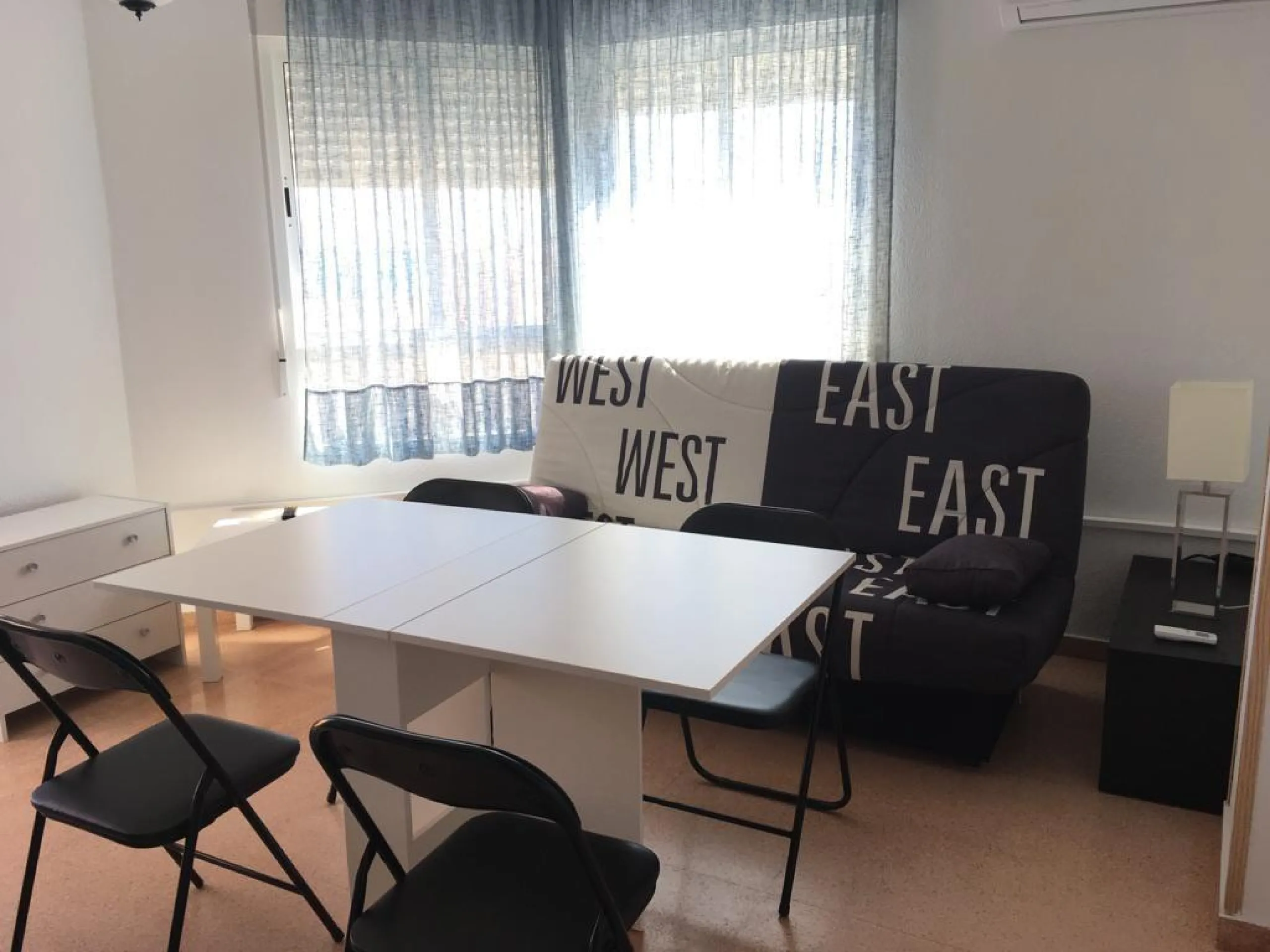 LARGE APARTMENT IN GUARDAMAR - NEAR BEACH: 2 BEDROOMS, 2 BATHROOMS