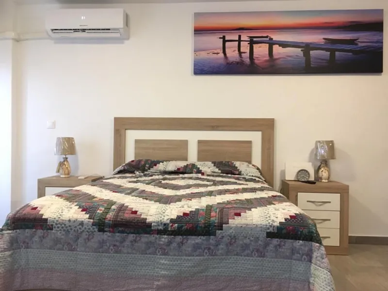 LARGE APARTMENT IN GUARDAMAR - NEAR BEACH: 2 BEDROOMS, 2 BATHROOMS