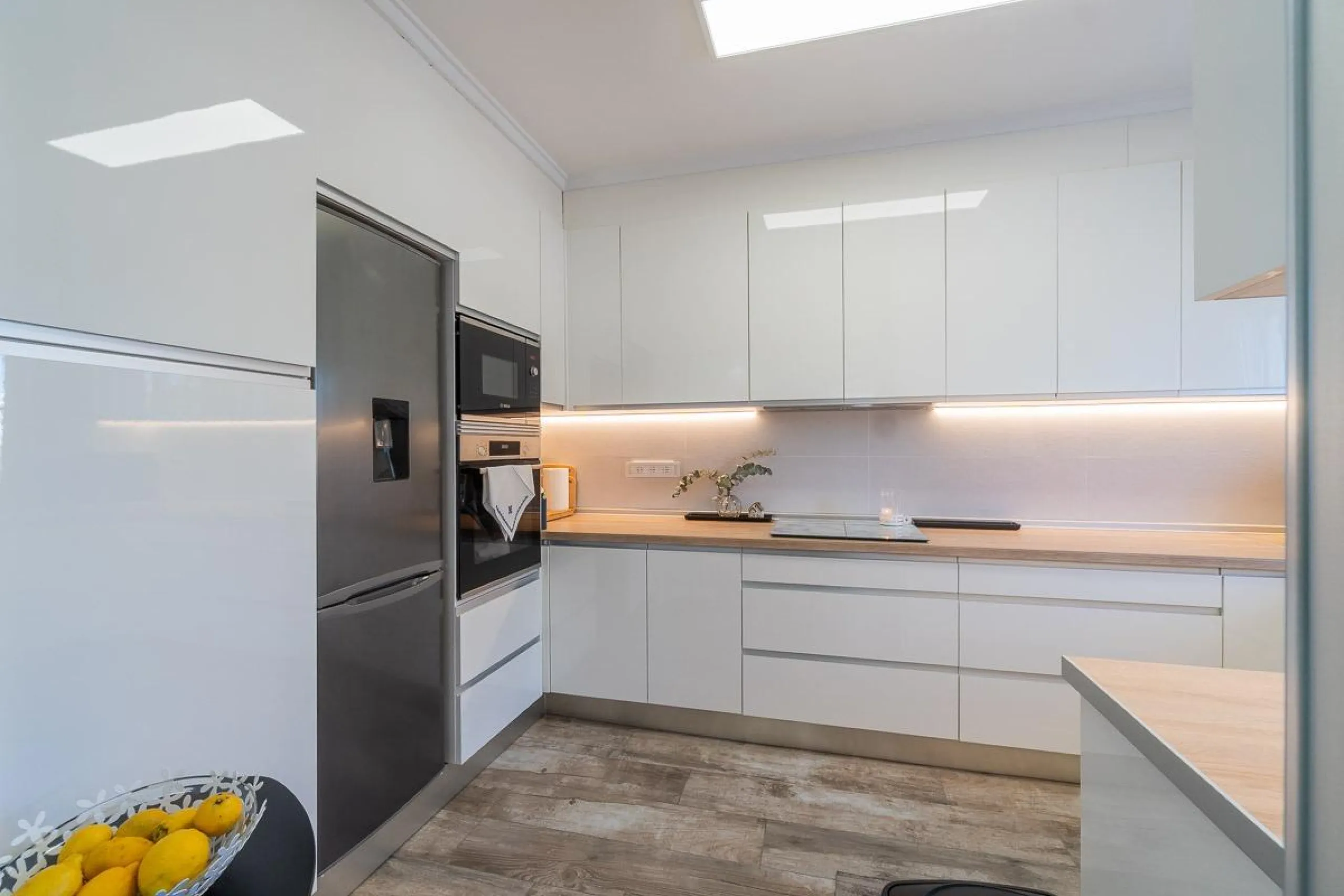 Villa independiente reformada con apartamento independiente y piscina privada en Villamartín